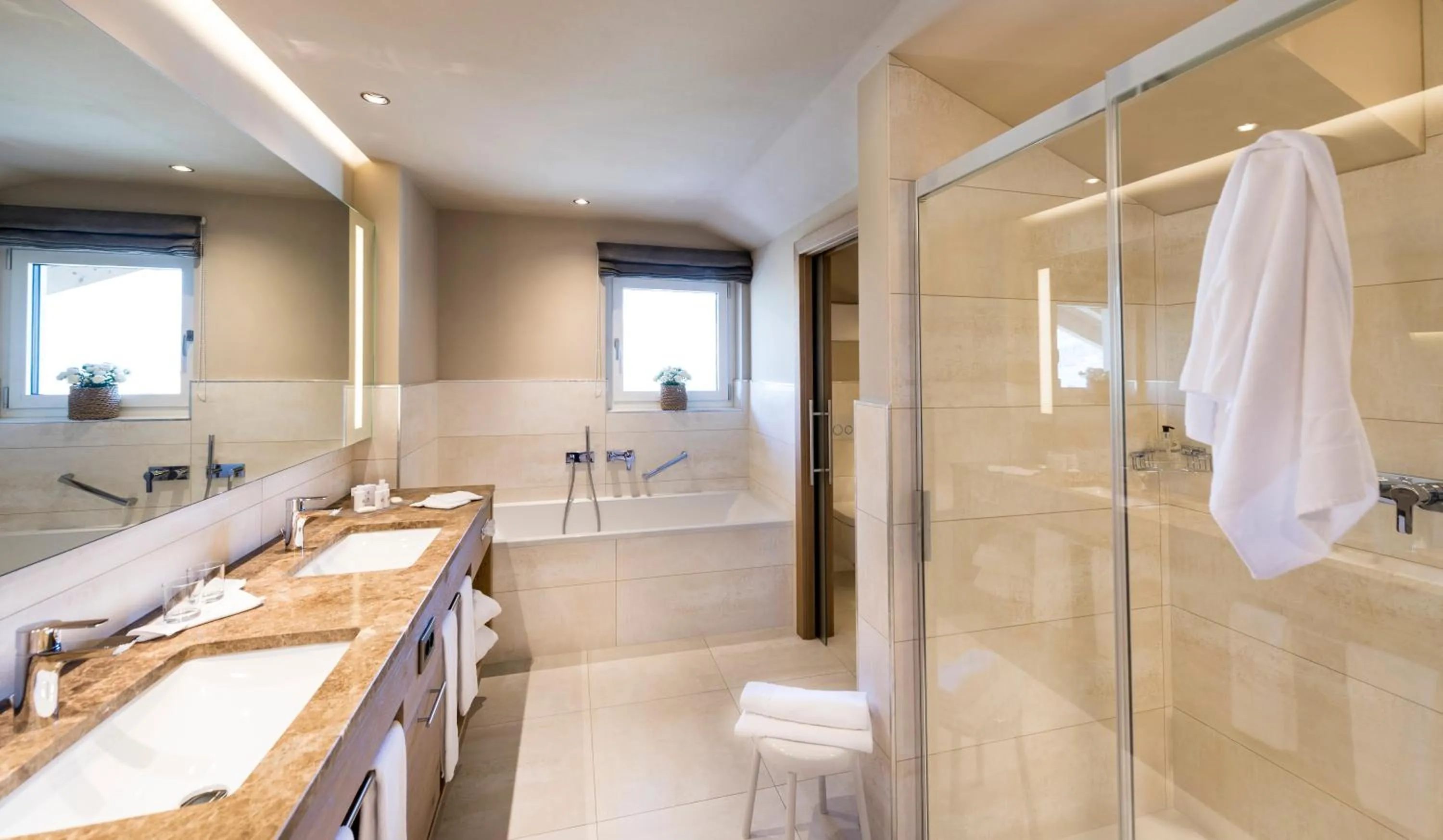 Shower in Hotel Sonnbichl