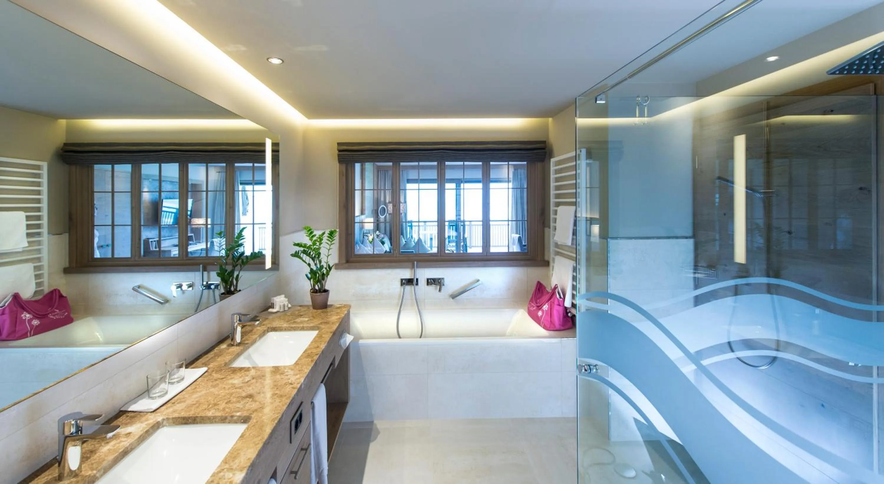 Bathroom in Hotel Sonnbichl