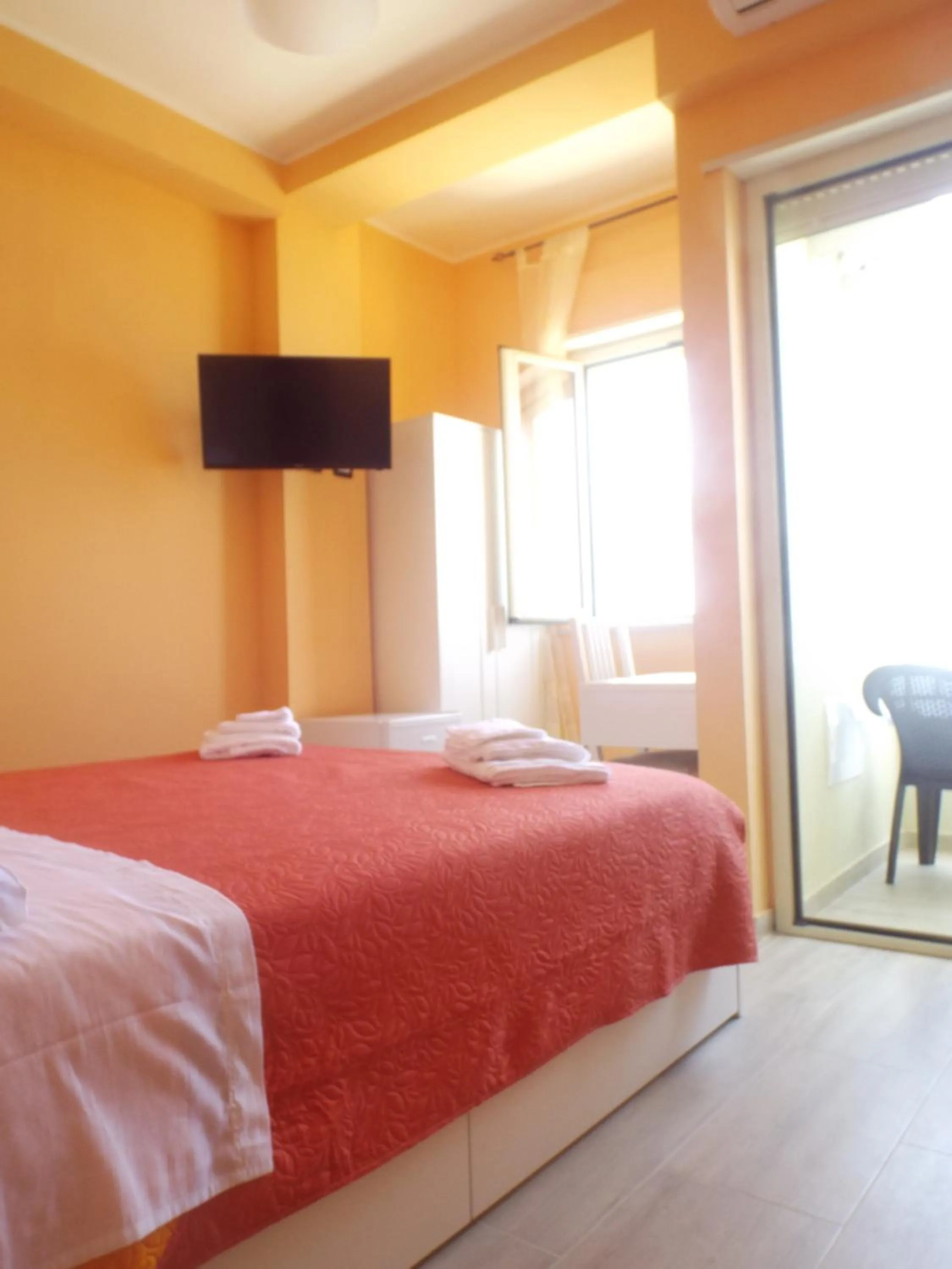 Bed in veranda sul mare