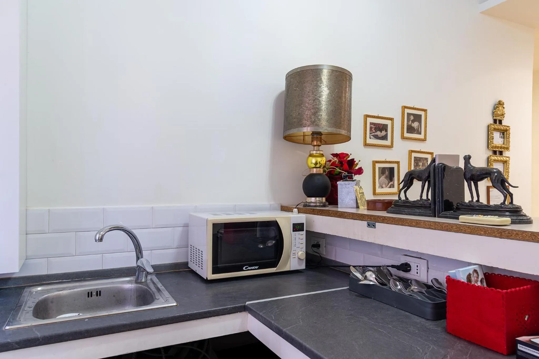 Kitchen or kitchenette in Camere del Camerlengo