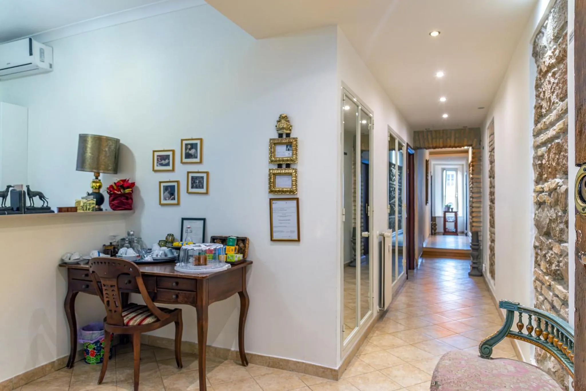 Facade/entrance in Camere del Camerlengo