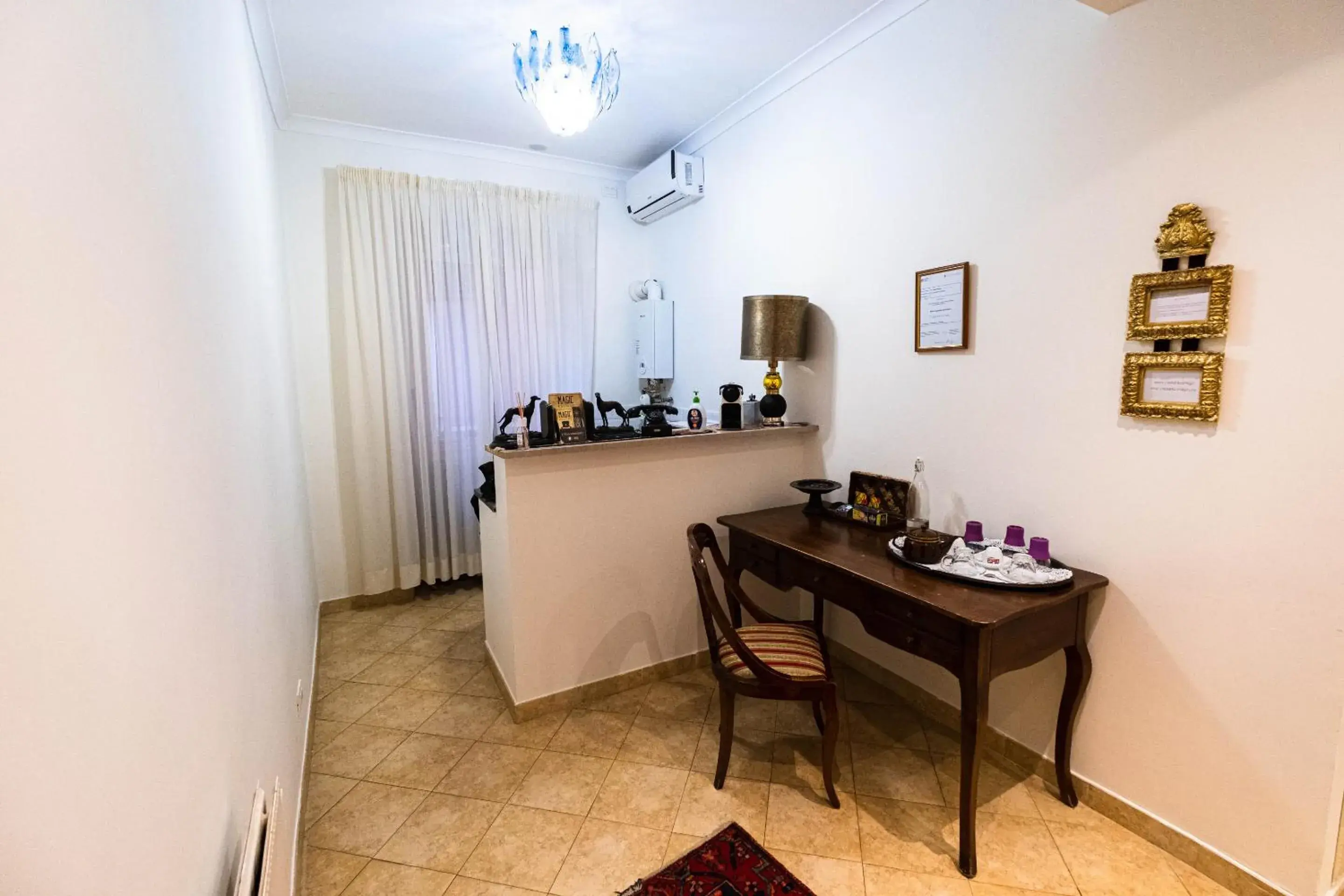 Facade/entrance in Camere del Camerlengo Facade/entrance in Camere del Camerlengo