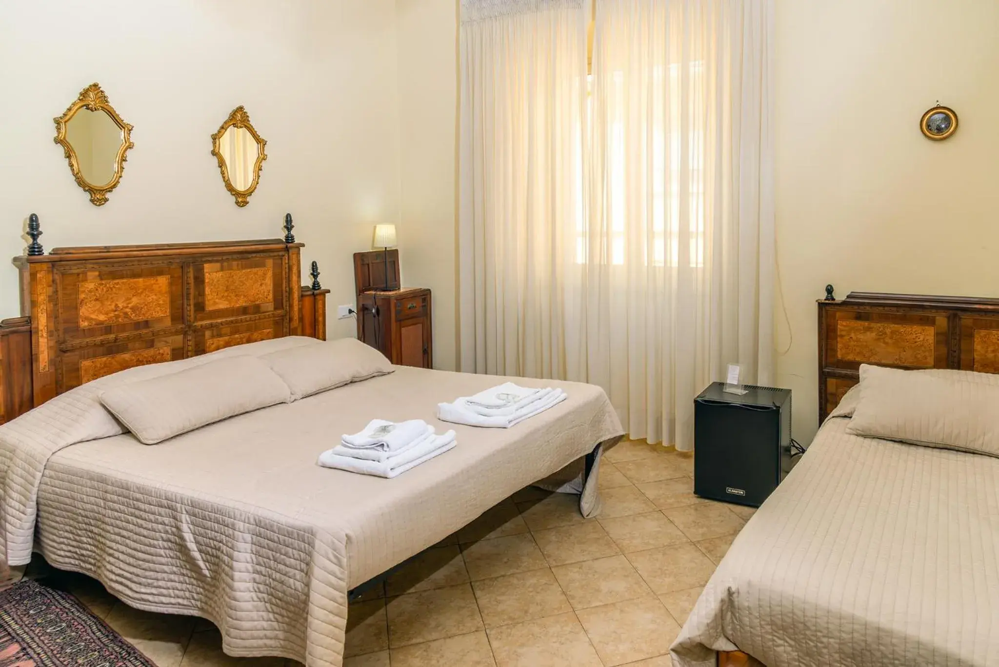 Bedroom, Bed in Camere del Camerlengo Bedroom, Bed in Camere del Camerlengo