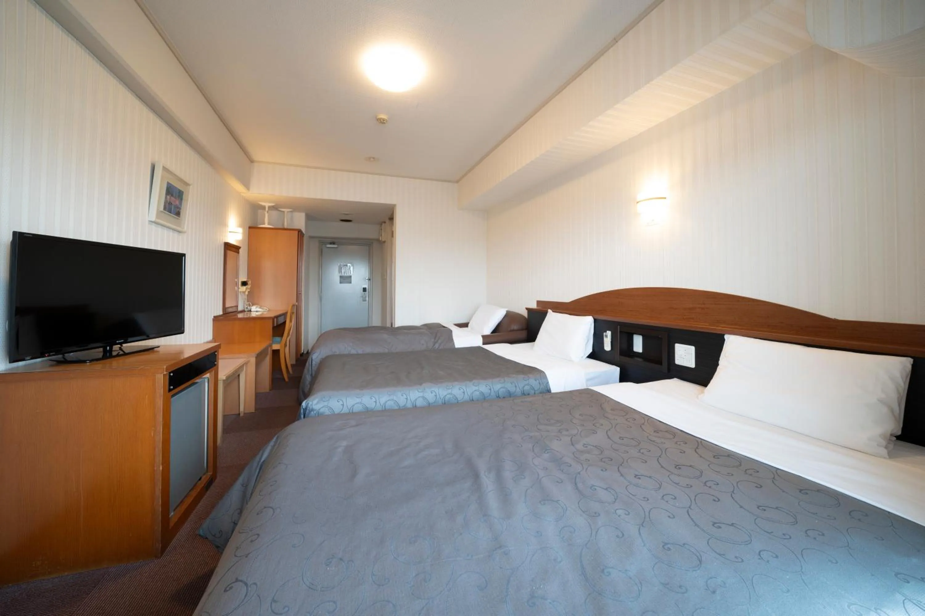 Bedroom, Bed in Castle Inn Komaki