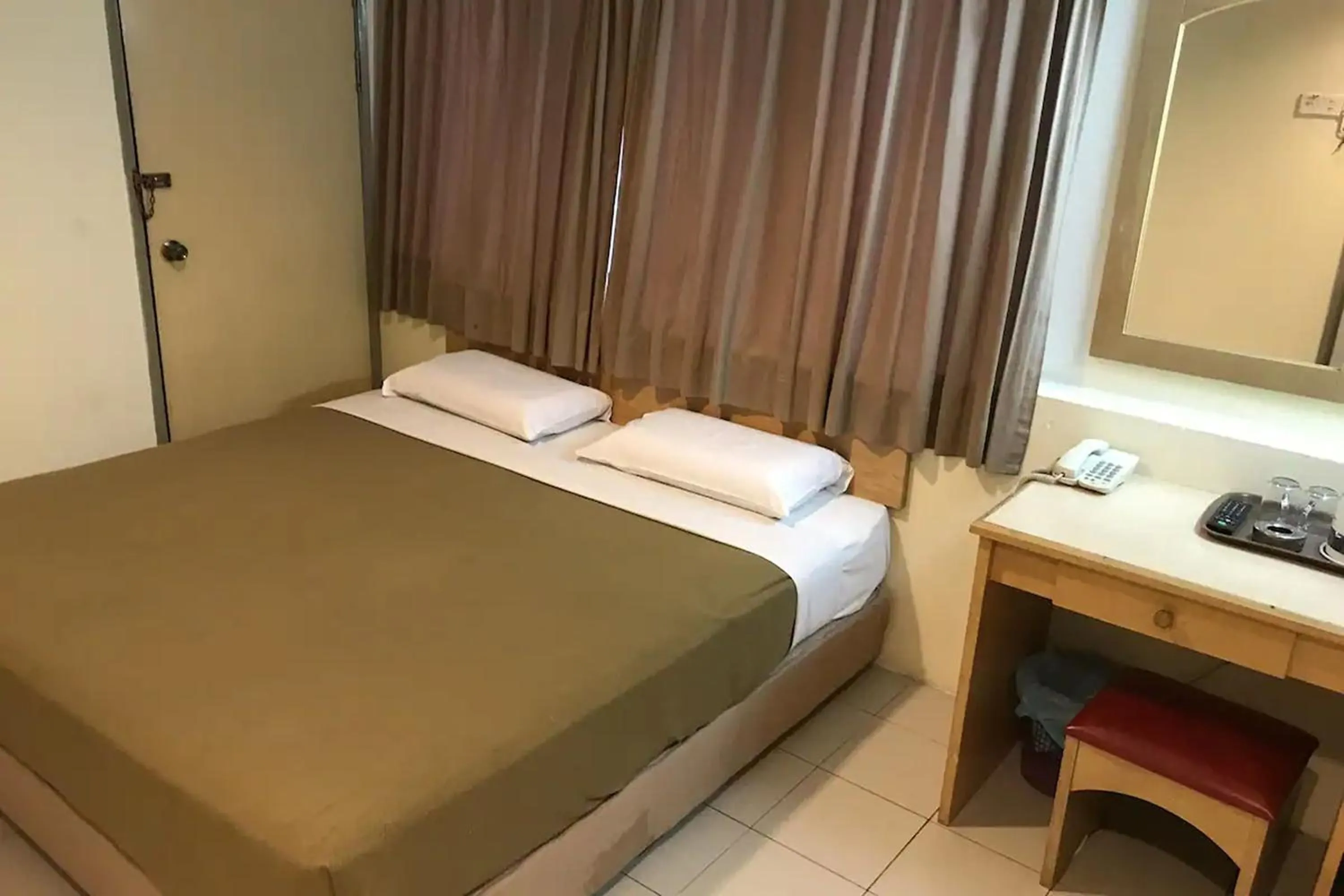 Bed in Tang City Hotel, Petaling Street, Merdeka PNB 118 Tower