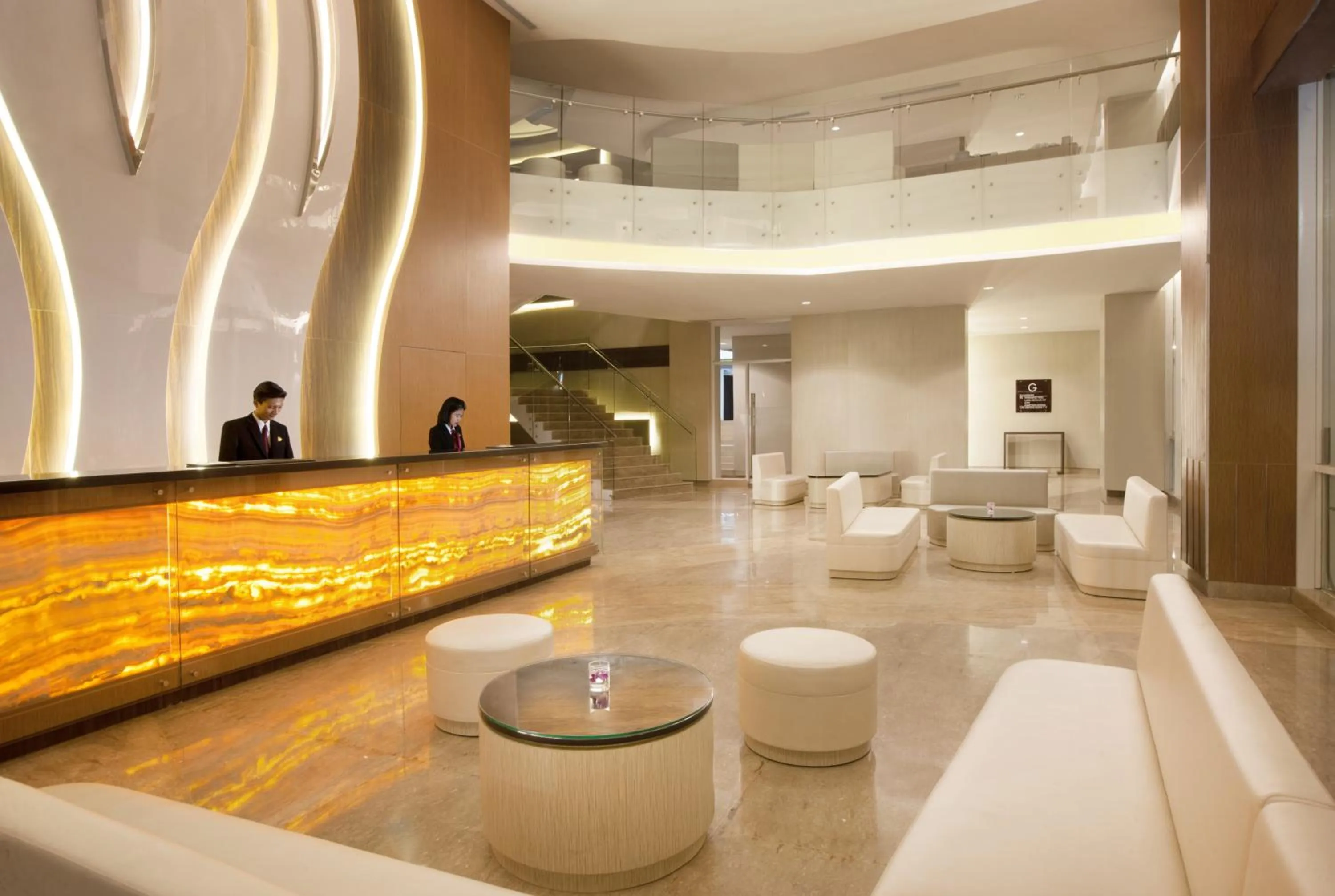 Lobby or reception in Hotel Santika Radial Palembang