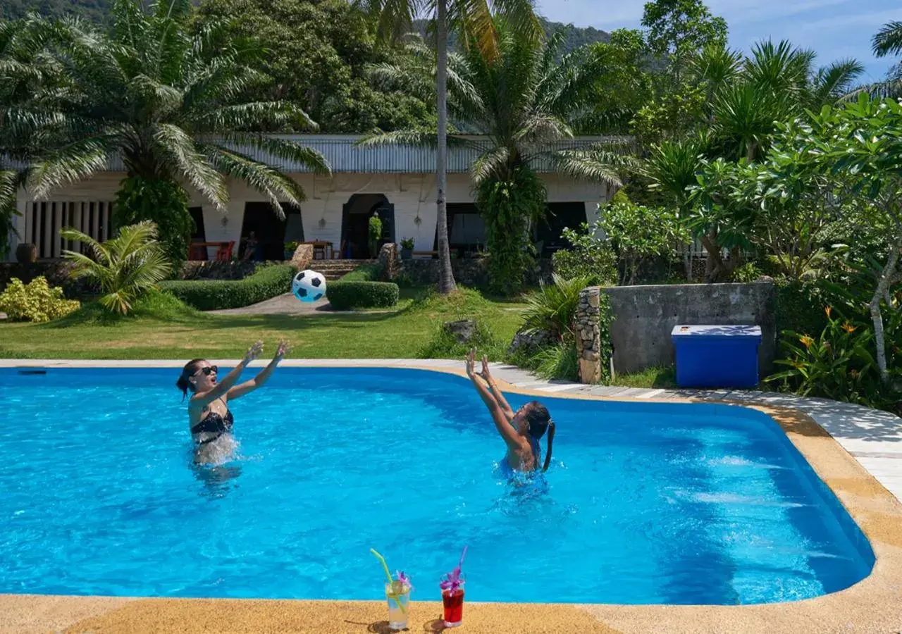 Property building in Elephant Bay Resort Property building in Elephant Bay Resort