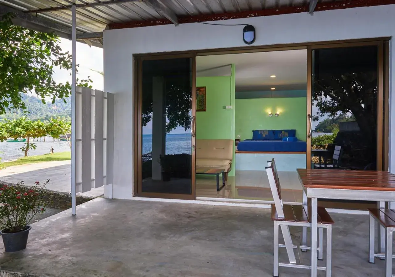 King Suite with Sea View in Elephant Bay Resort King Suite with Sea View in Elephant Bay Resort