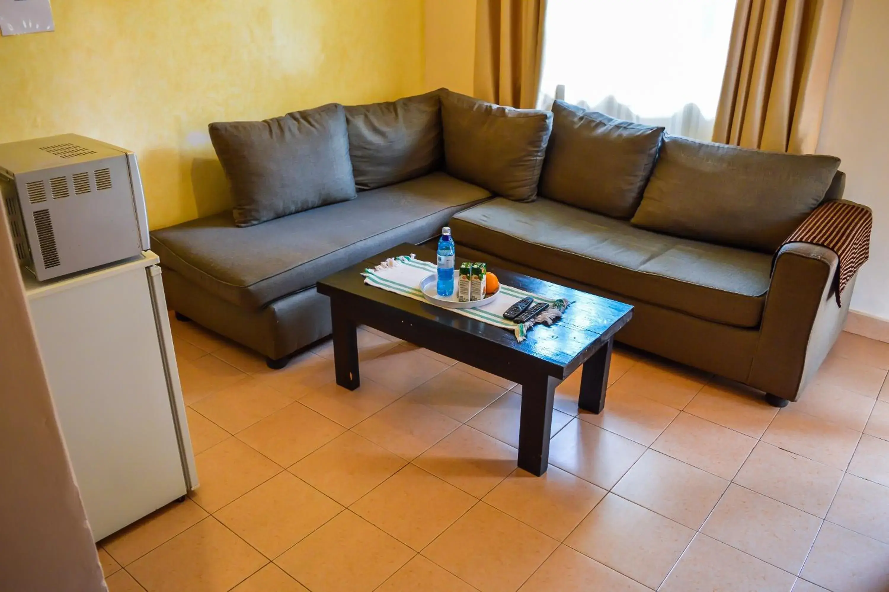 Two-Bedroom Apartment in Rosslyn Studios Two-Bedroom Apartment in Rosslyn Studios