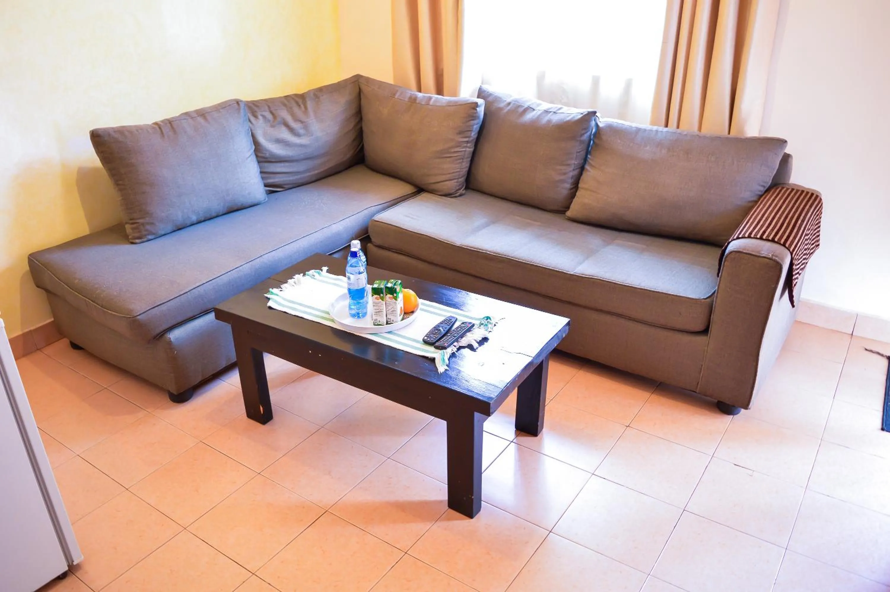 Living room in Rosslyn Studios