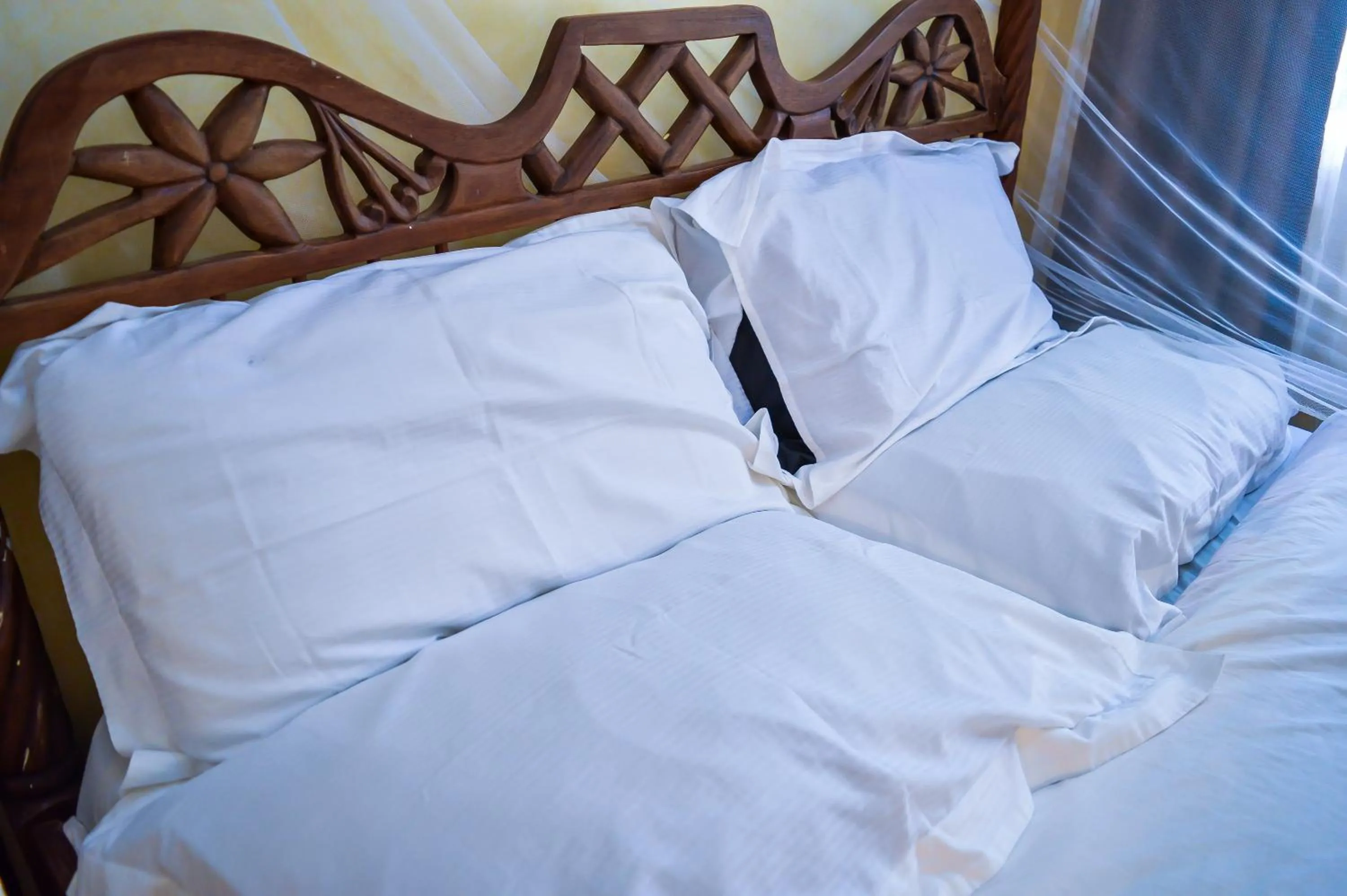 Bed in Rosslyn Studios