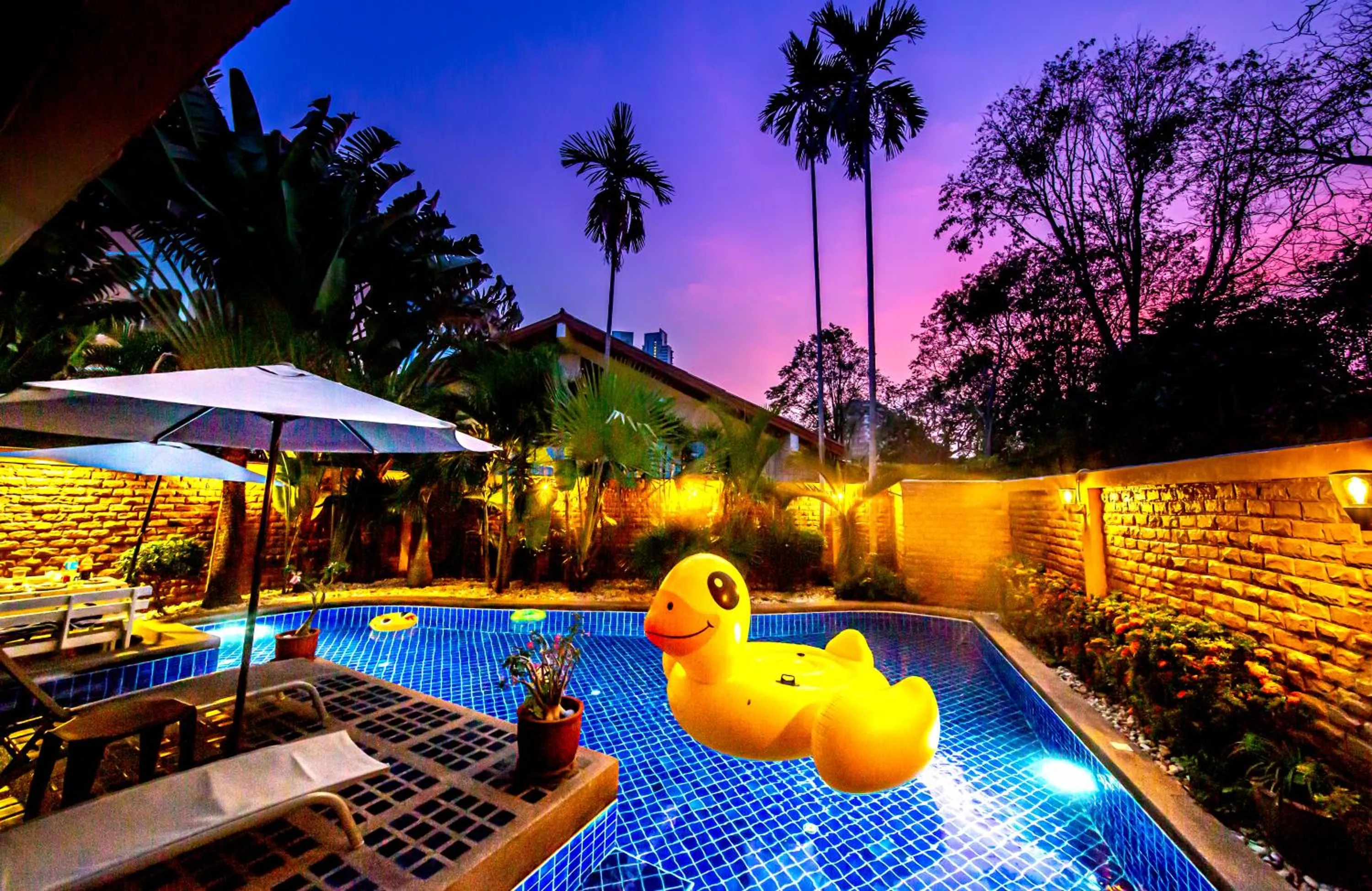4poolvillas