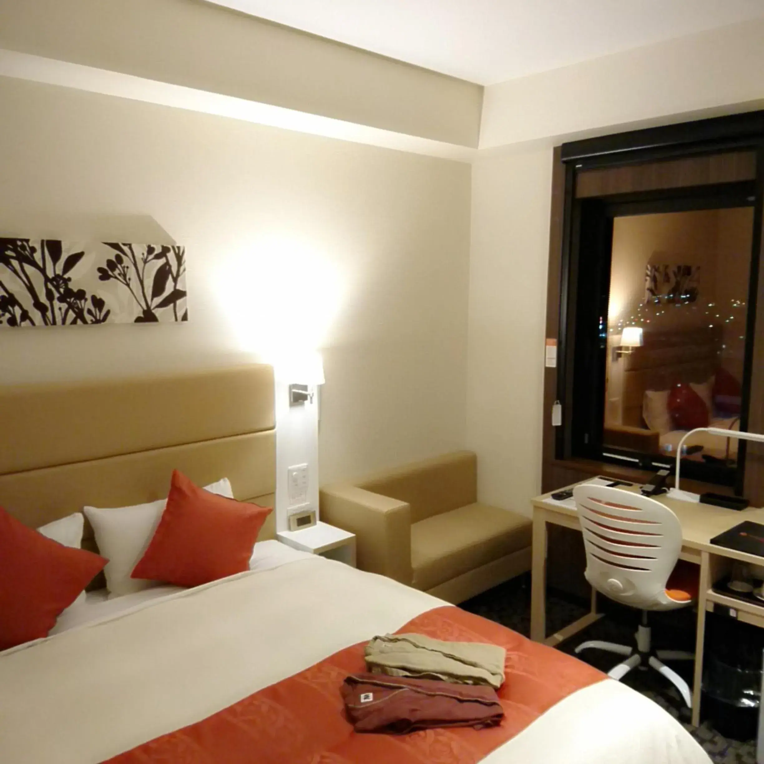 Photo of the whole room, Bed in Queens Hotel Chitose Photo of the whole room, Bed in Queens Hotel Chitose