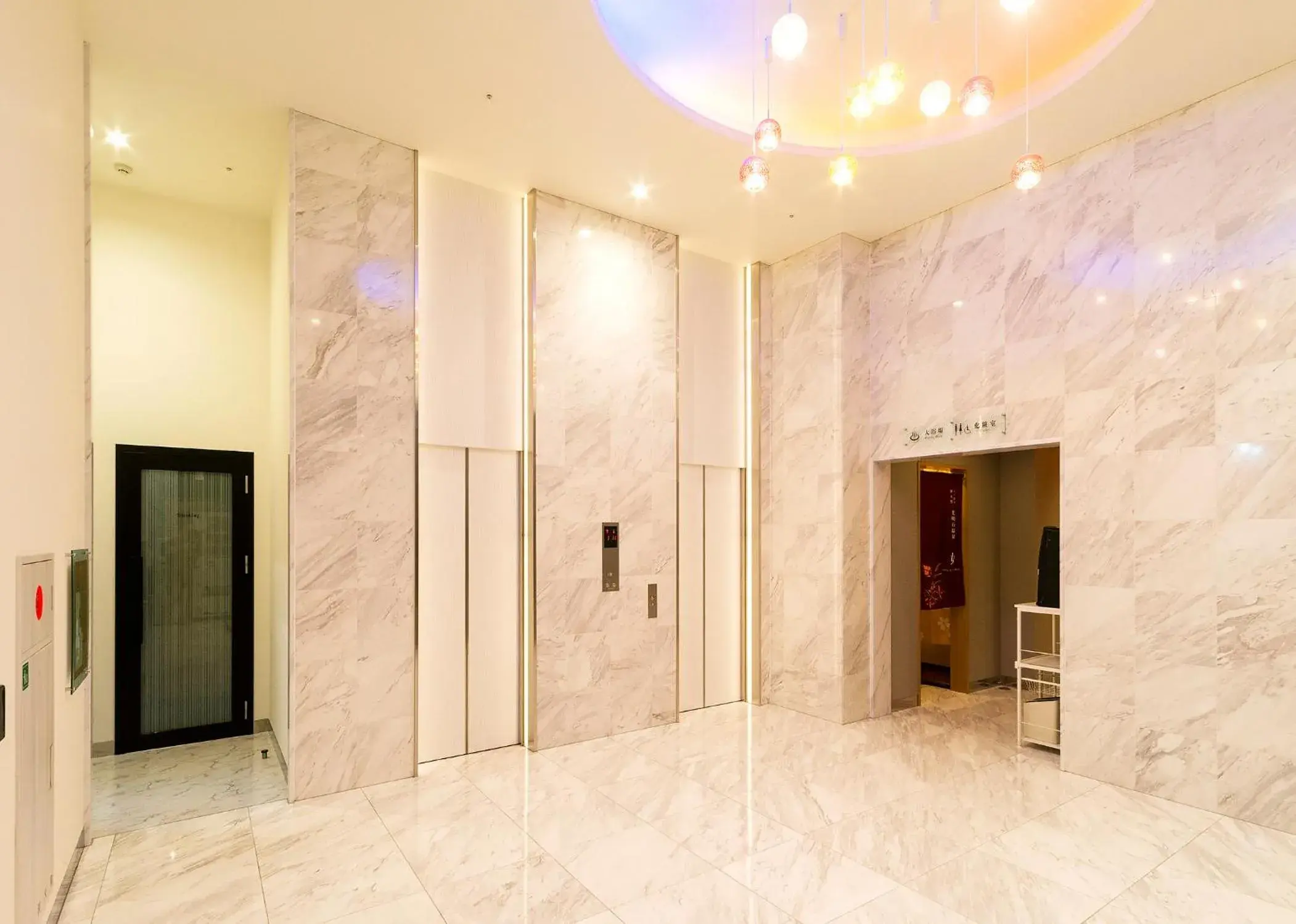 Lobby or reception in Queens Hotel Chitose Lobby or reception in Queens Hotel Chitose