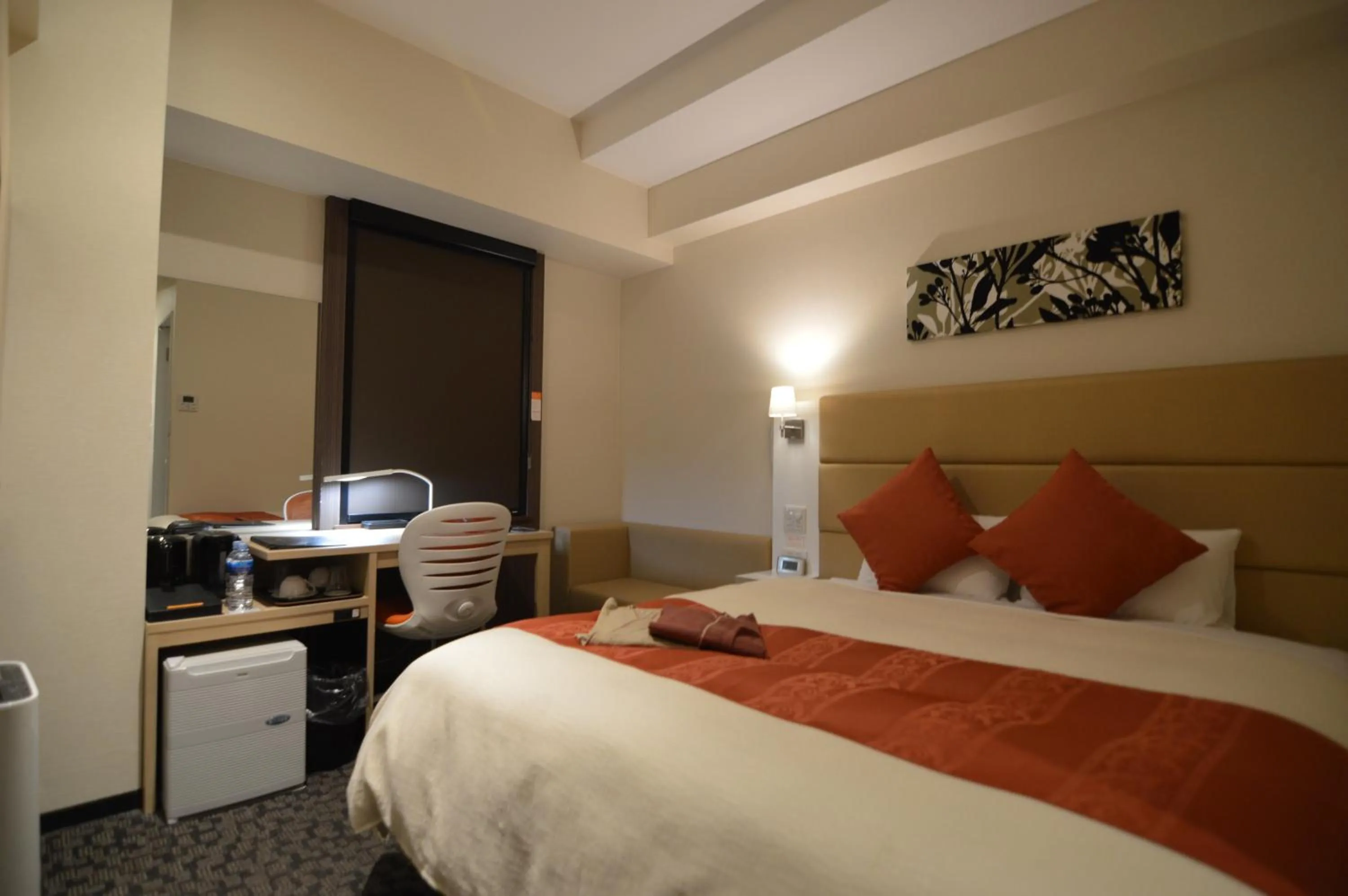 Bedroom, Bed in Queens Hotel Chitose