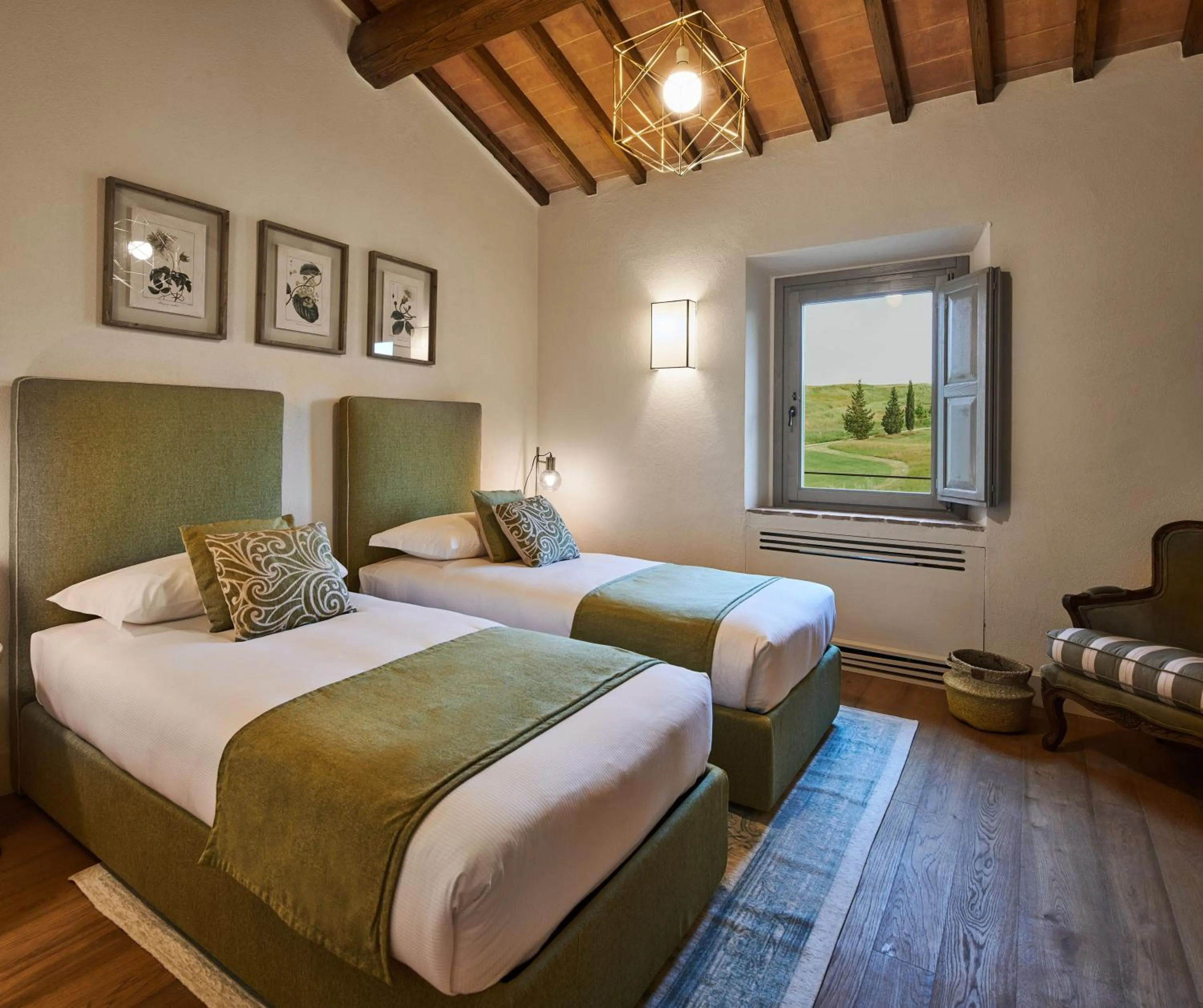 Property building, Bed in Castelfalfi