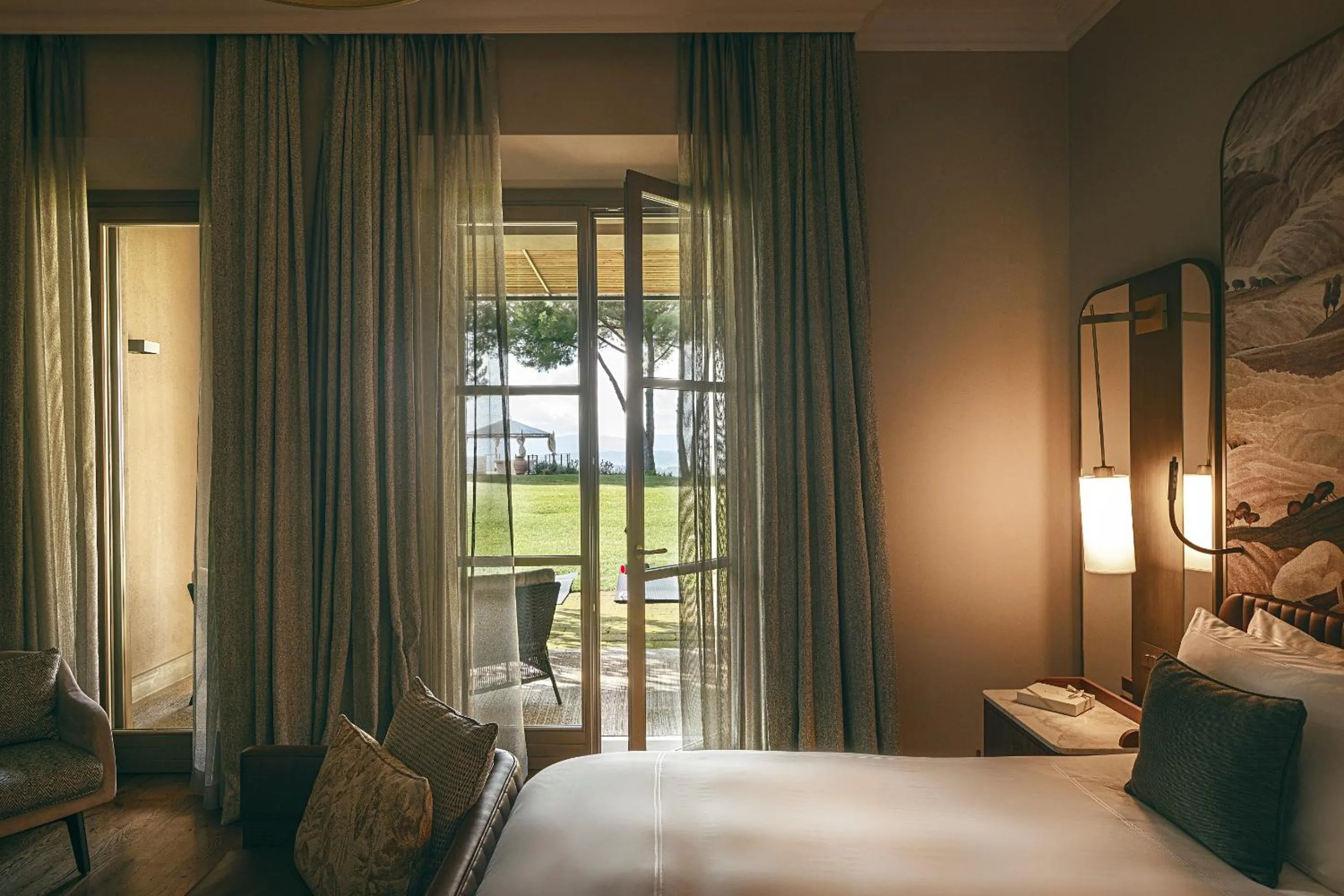 View (from property/room), Bed in Castelfalfi