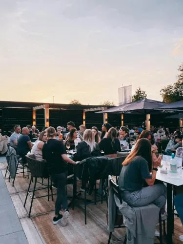 Bar-Bistro-Hotel DOK