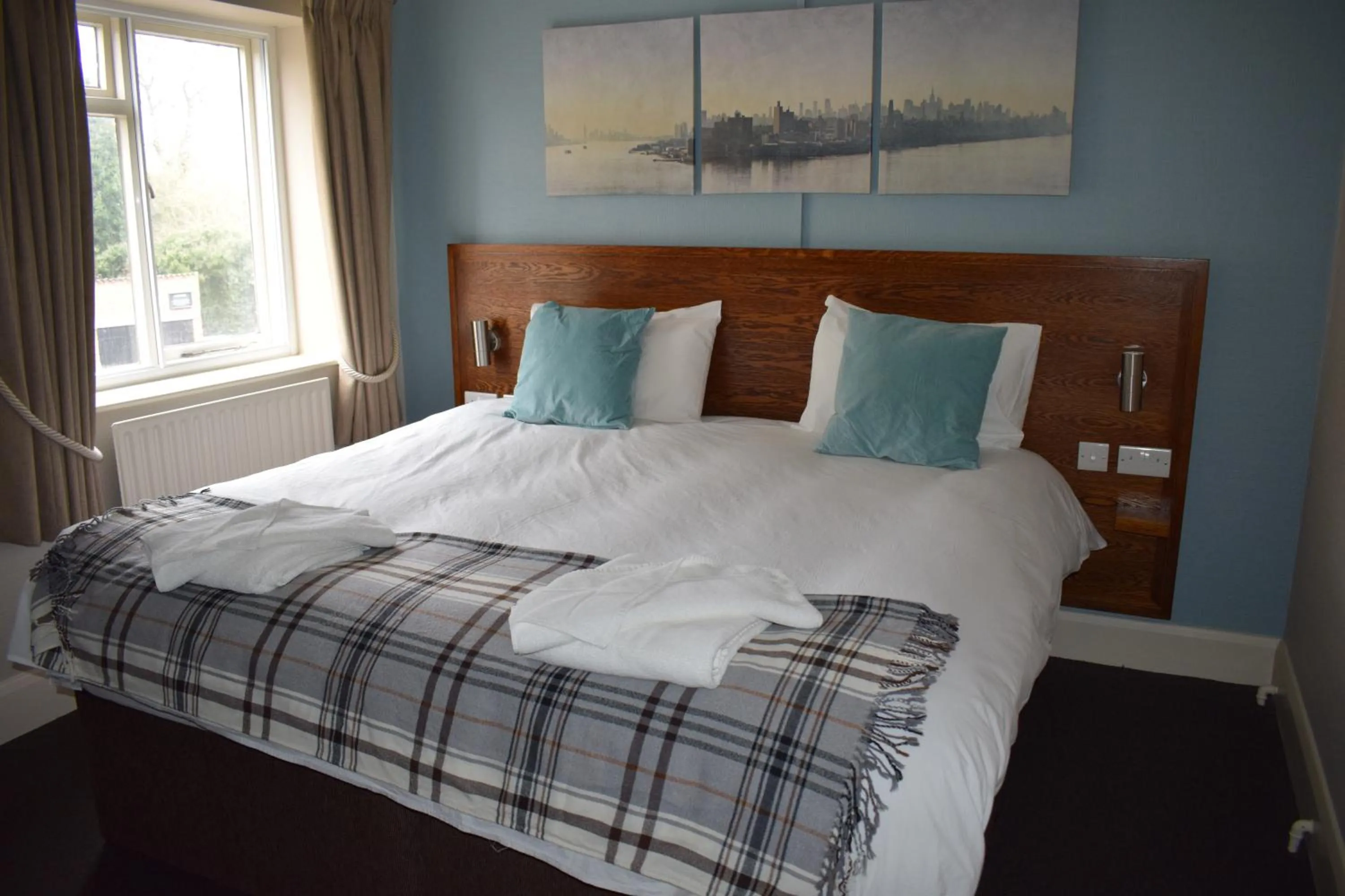 Bedroom in Woolpack Pub & Kitchen