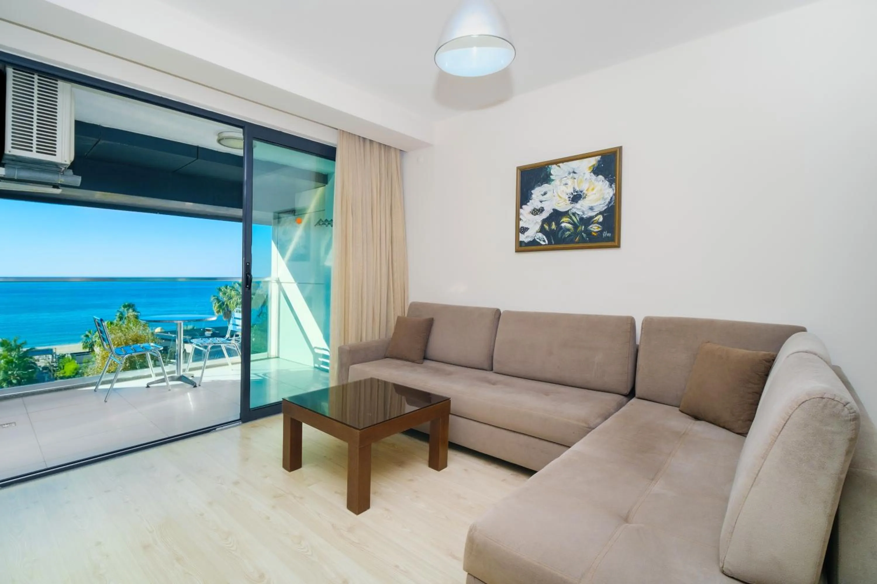 Living room in Delfino Apart Hotel