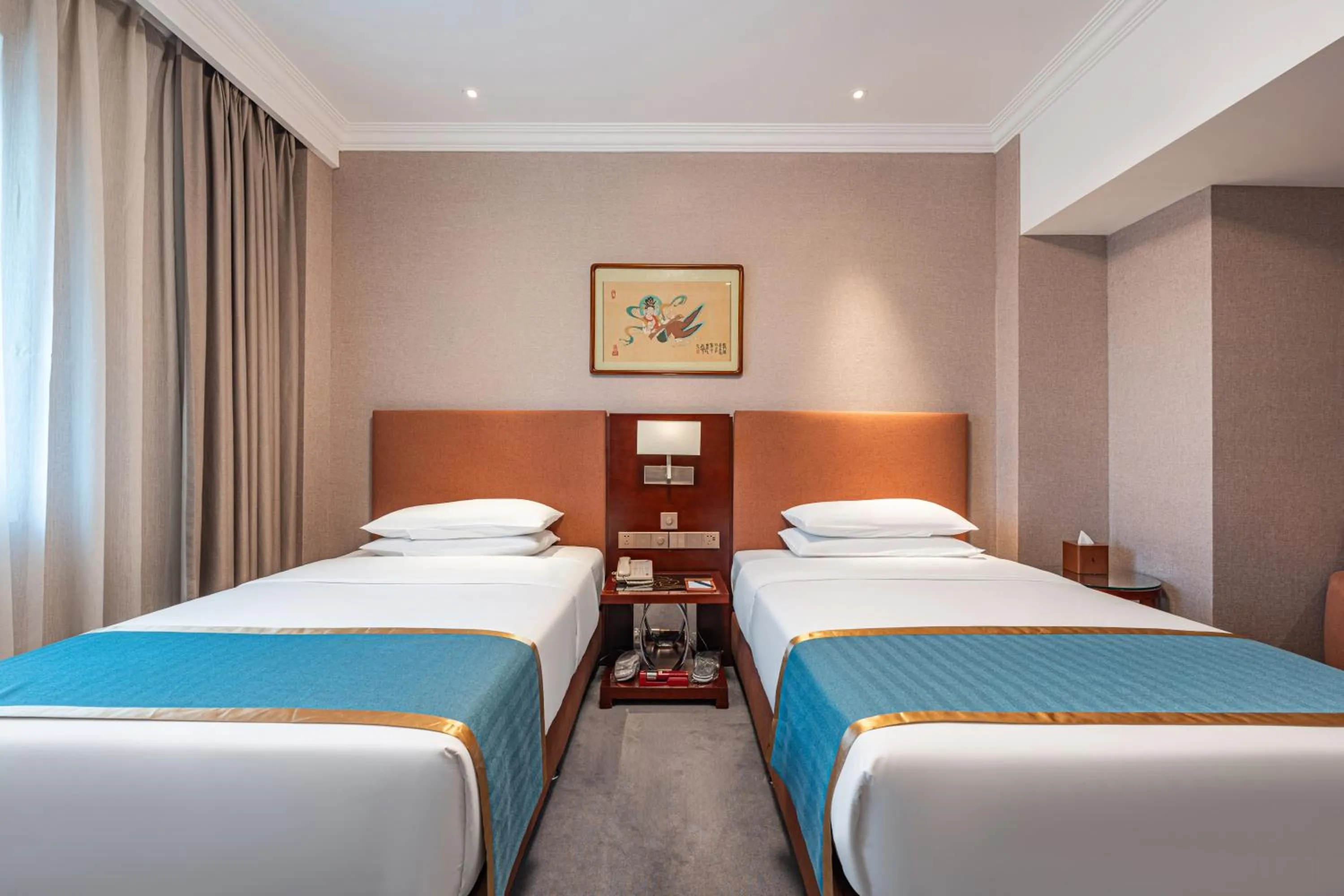 Photo of the whole room, Bed in Beijing Feitian Hotel