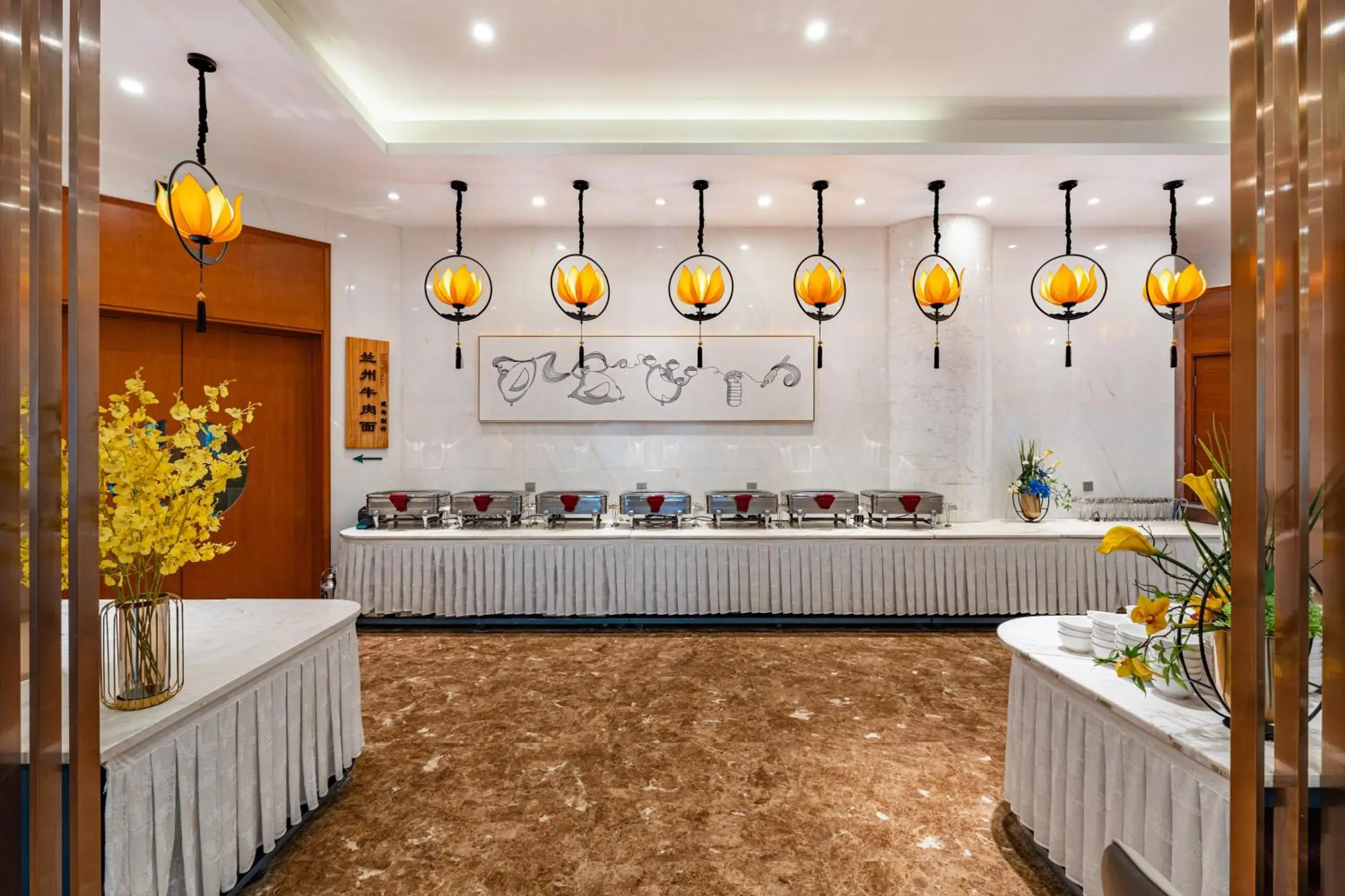 Restaurant/places to eat in Beijing Feitian Hotel Restaurant/places to eat in Beijing Feitian Hotel