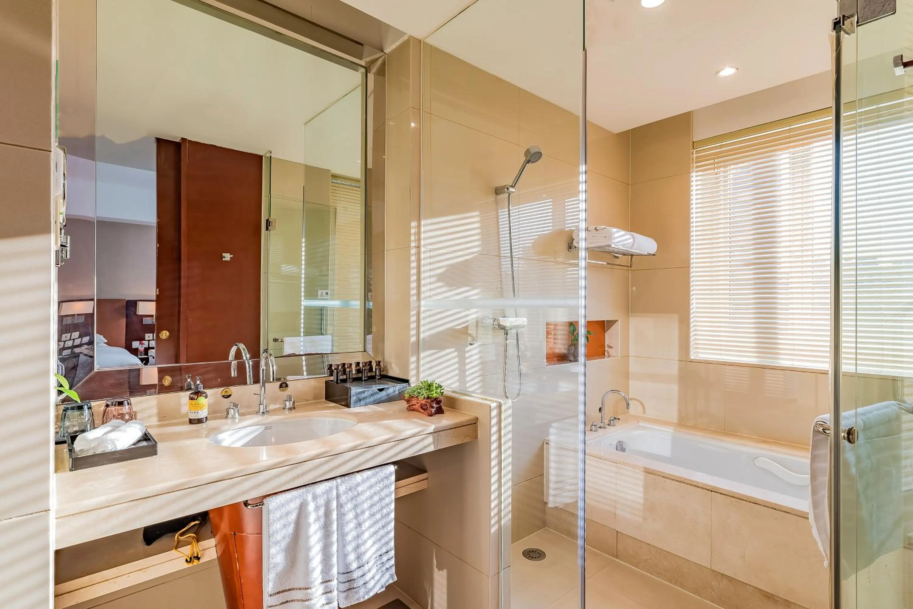 Bathroom in Beijing Feitian Hotel