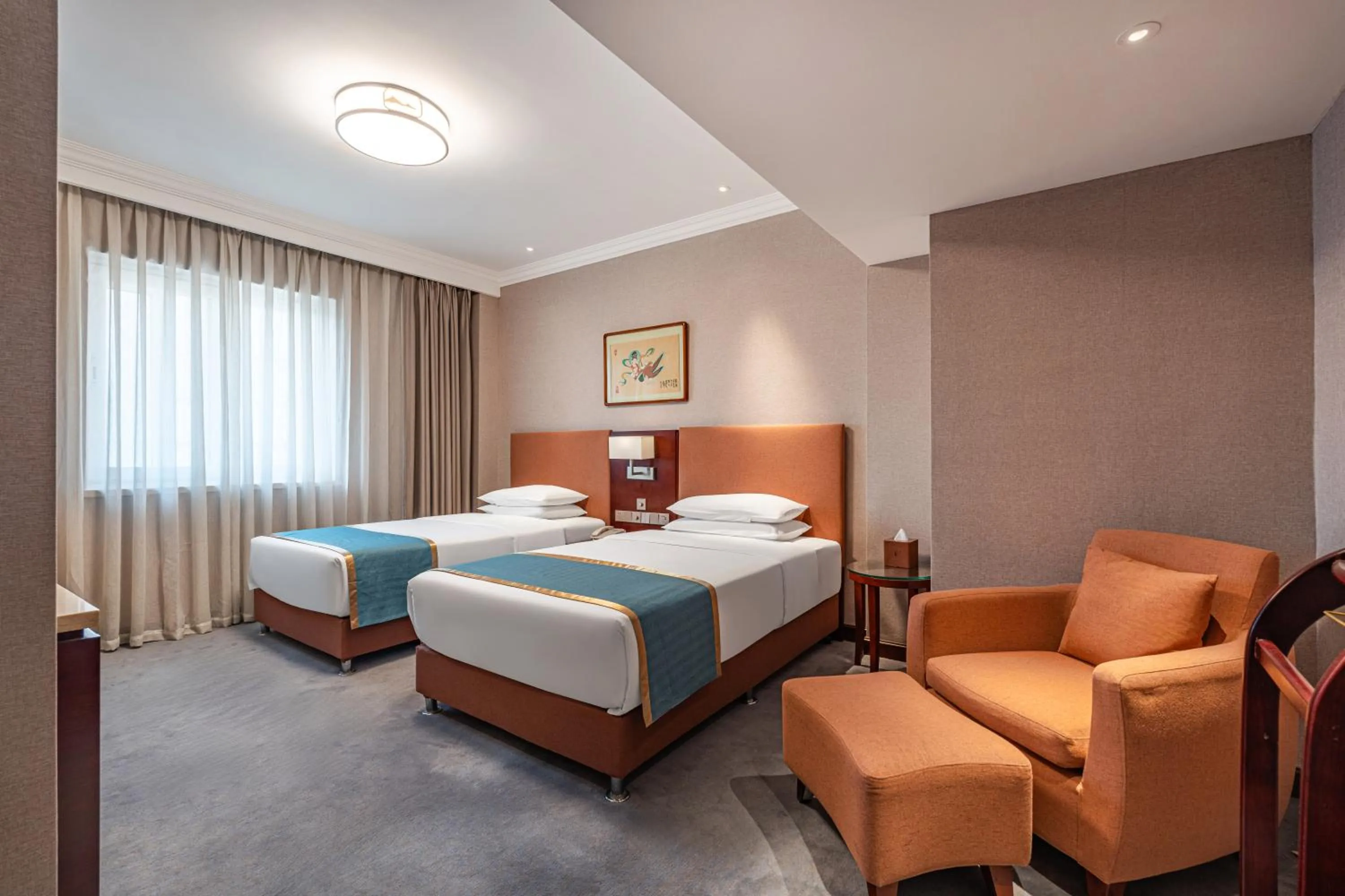 Photo of the whole room, Bed in Beijing Feitian Hotel