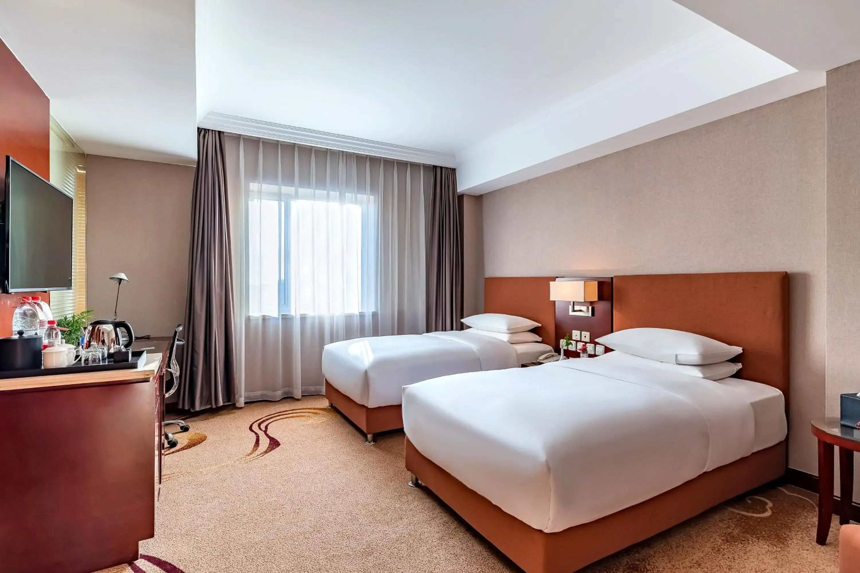 Photo of the whole room, Bed in Beijing Feitian Hotel Photo of the whole room, Bed in Beijing Feitian Hotel