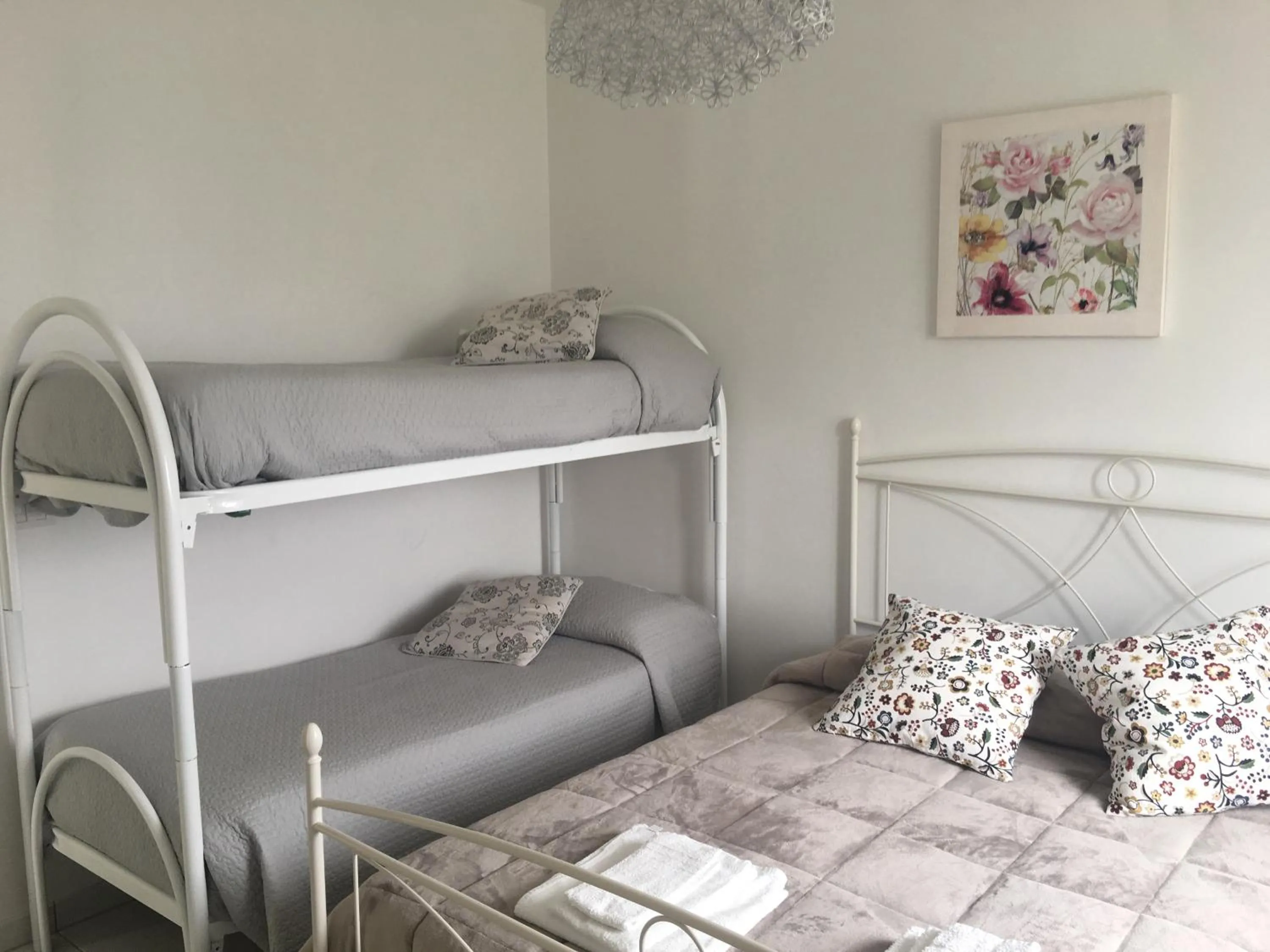 Bed in La Bouganville