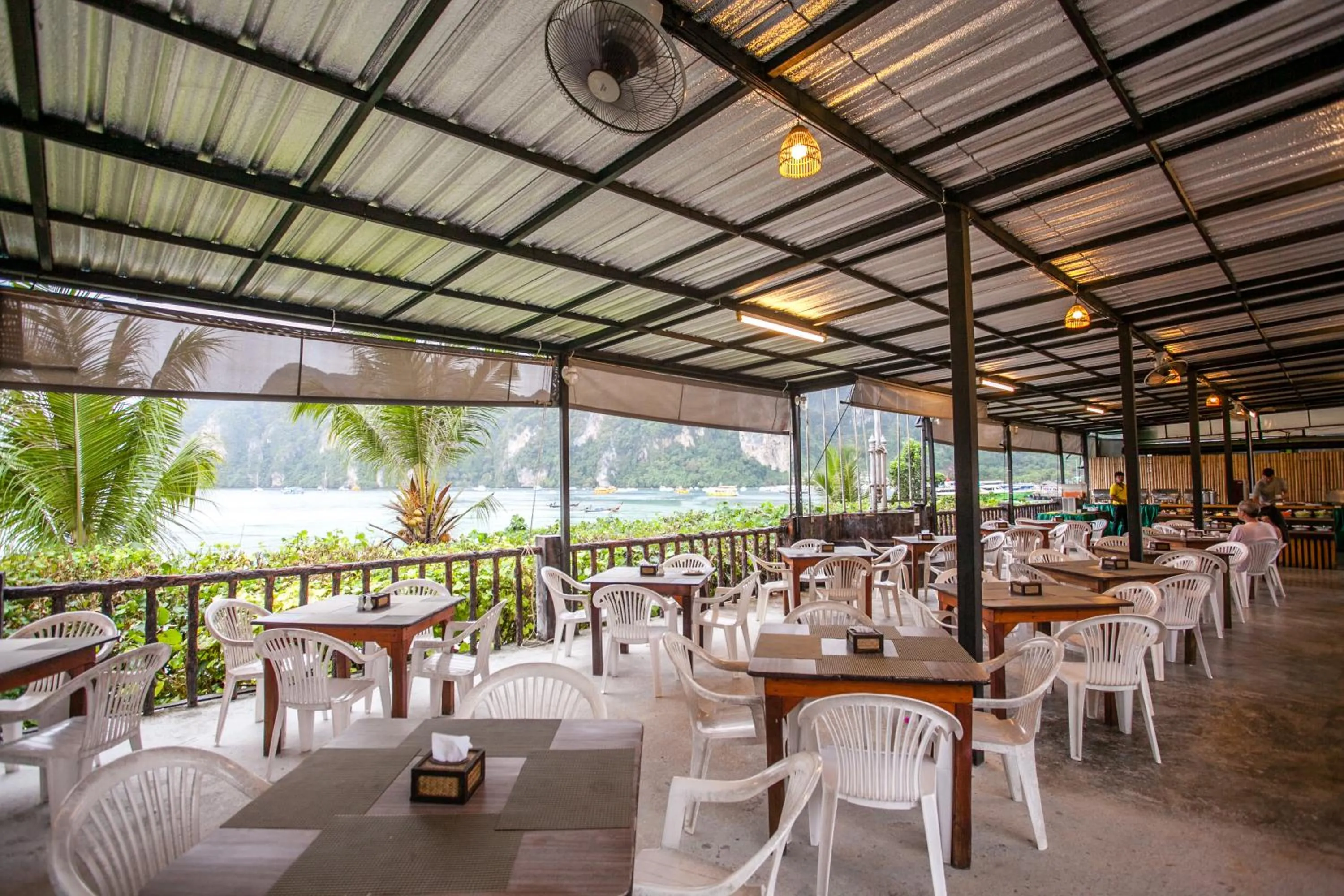 Restaurant/places to eat in ChaoKoh Phi Phi Hotel and Resort- SHA Extra Plus