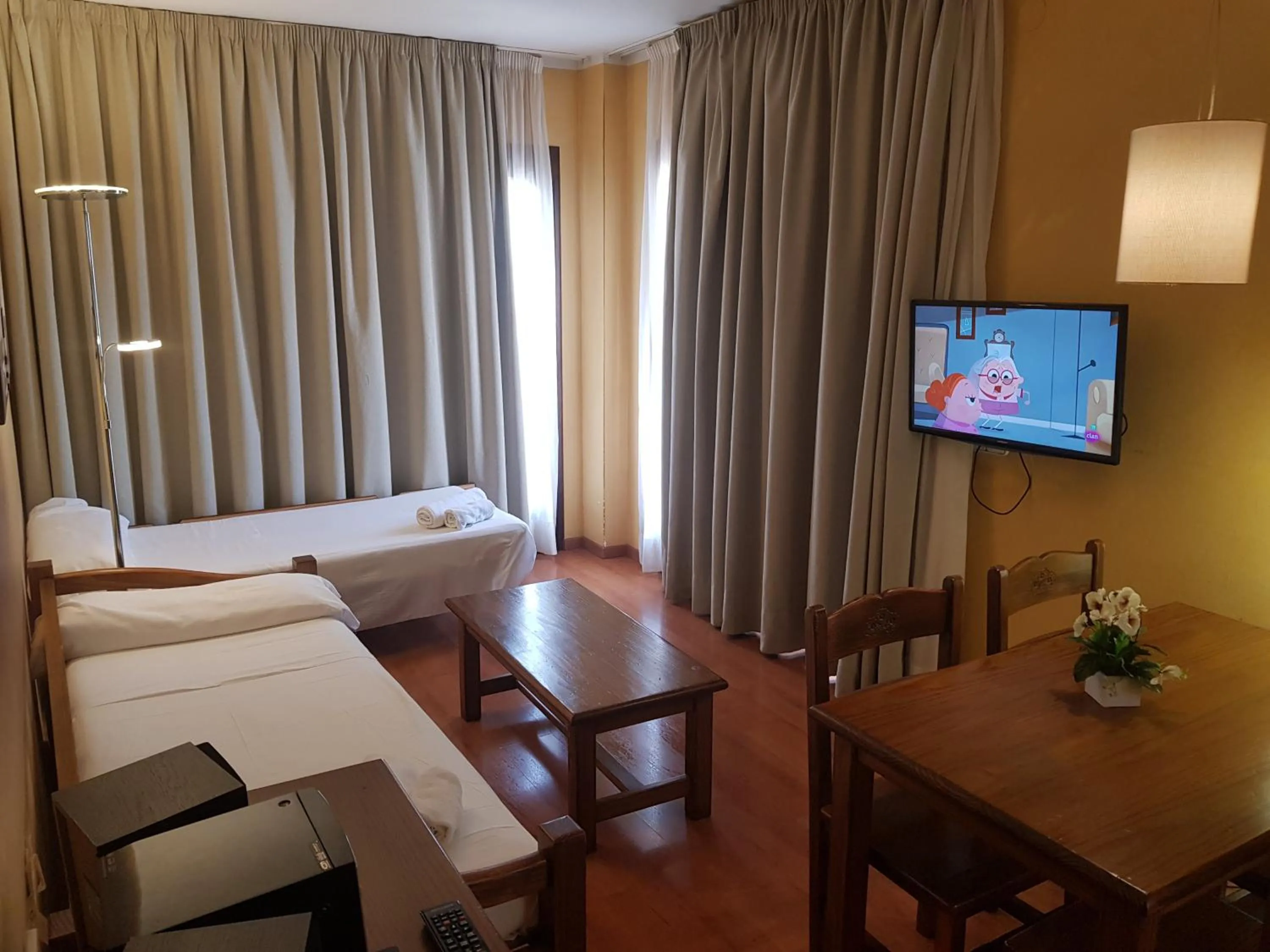 Bed in Apartamentos Parot Quality