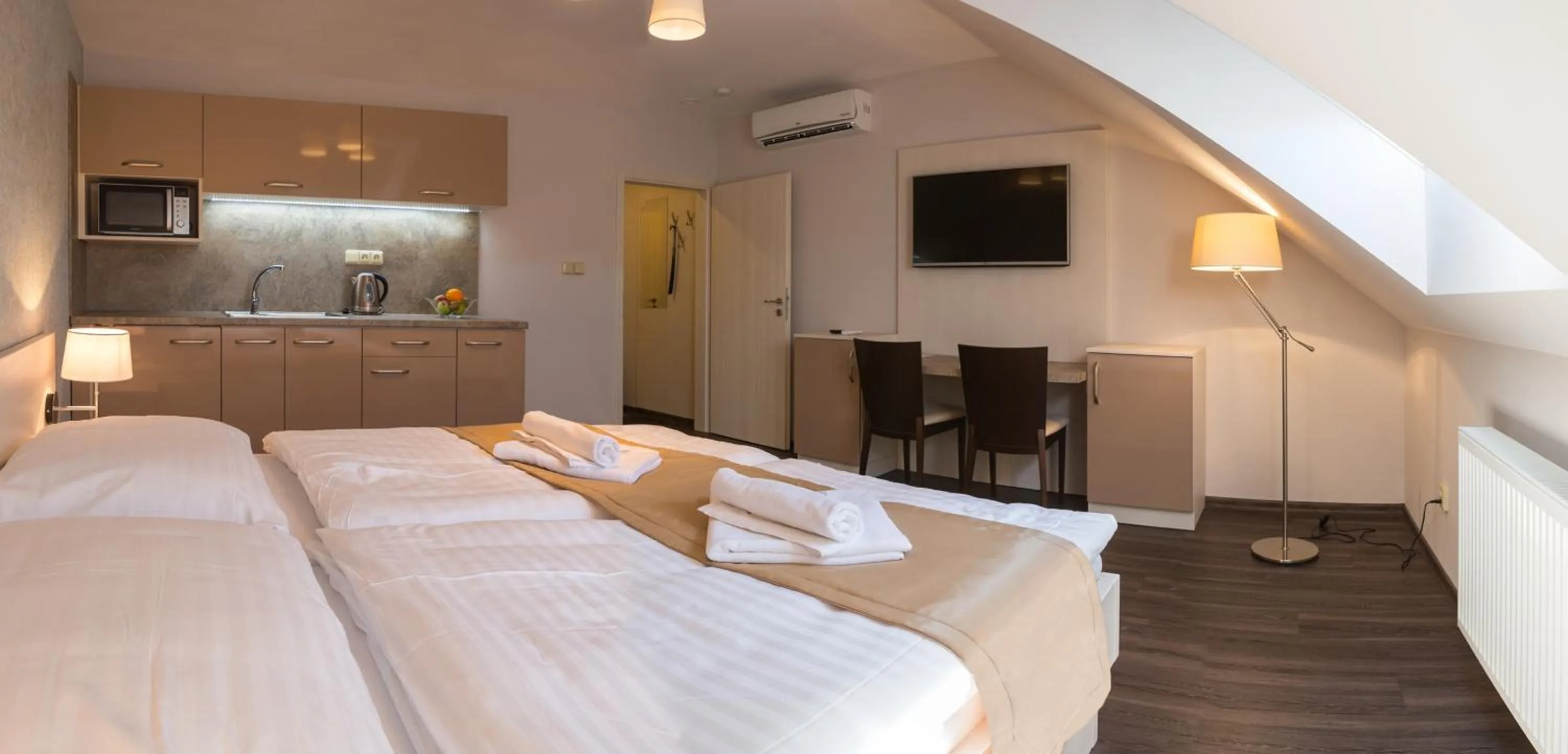 Bedroom, Bed in Penzion Longus