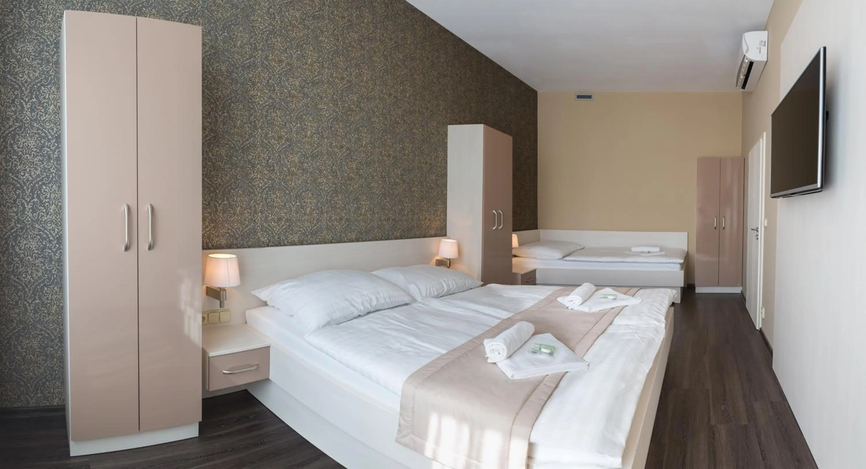 Bedroom, Bed in Penzion Longus