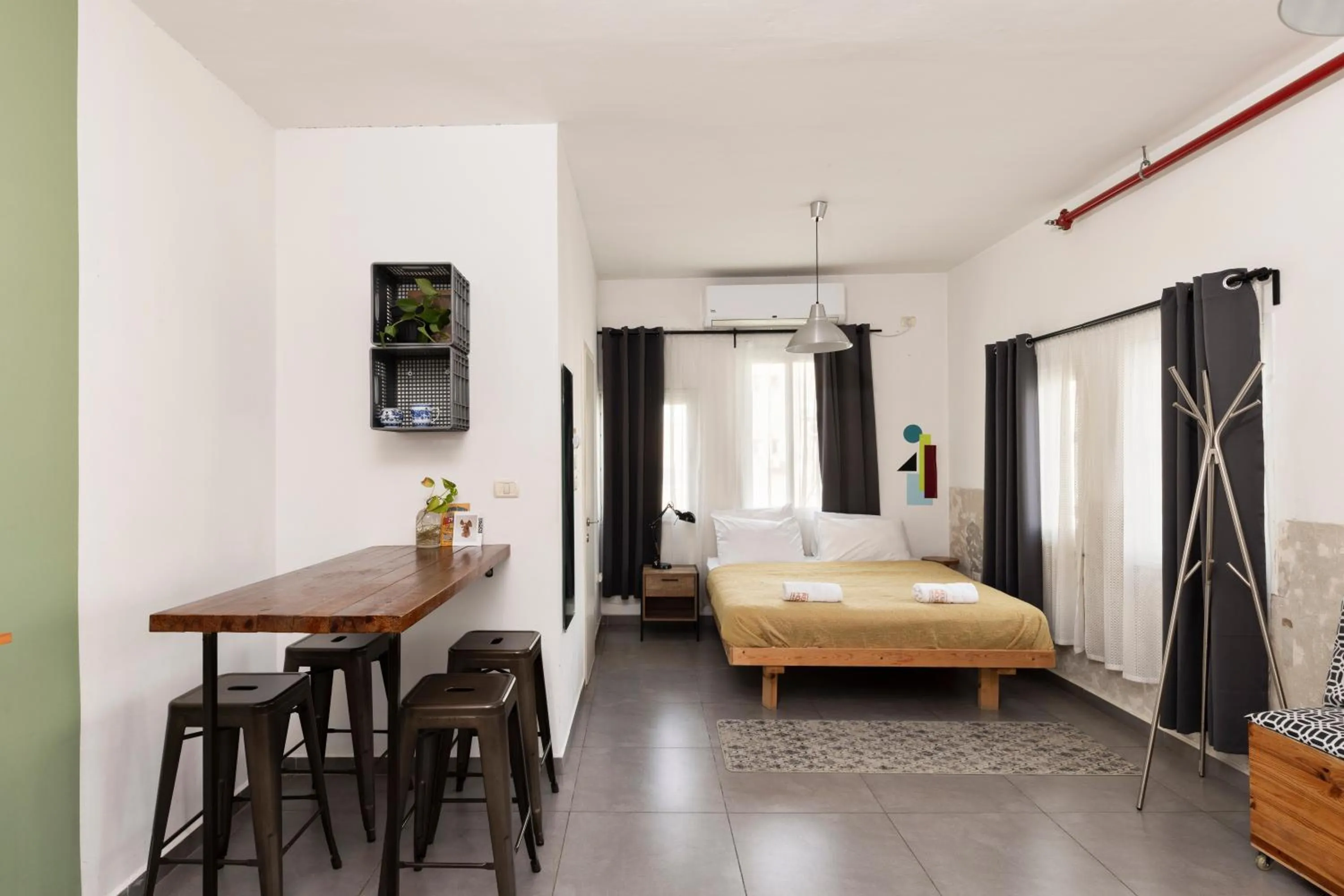 Living room, Bed in Rena's House