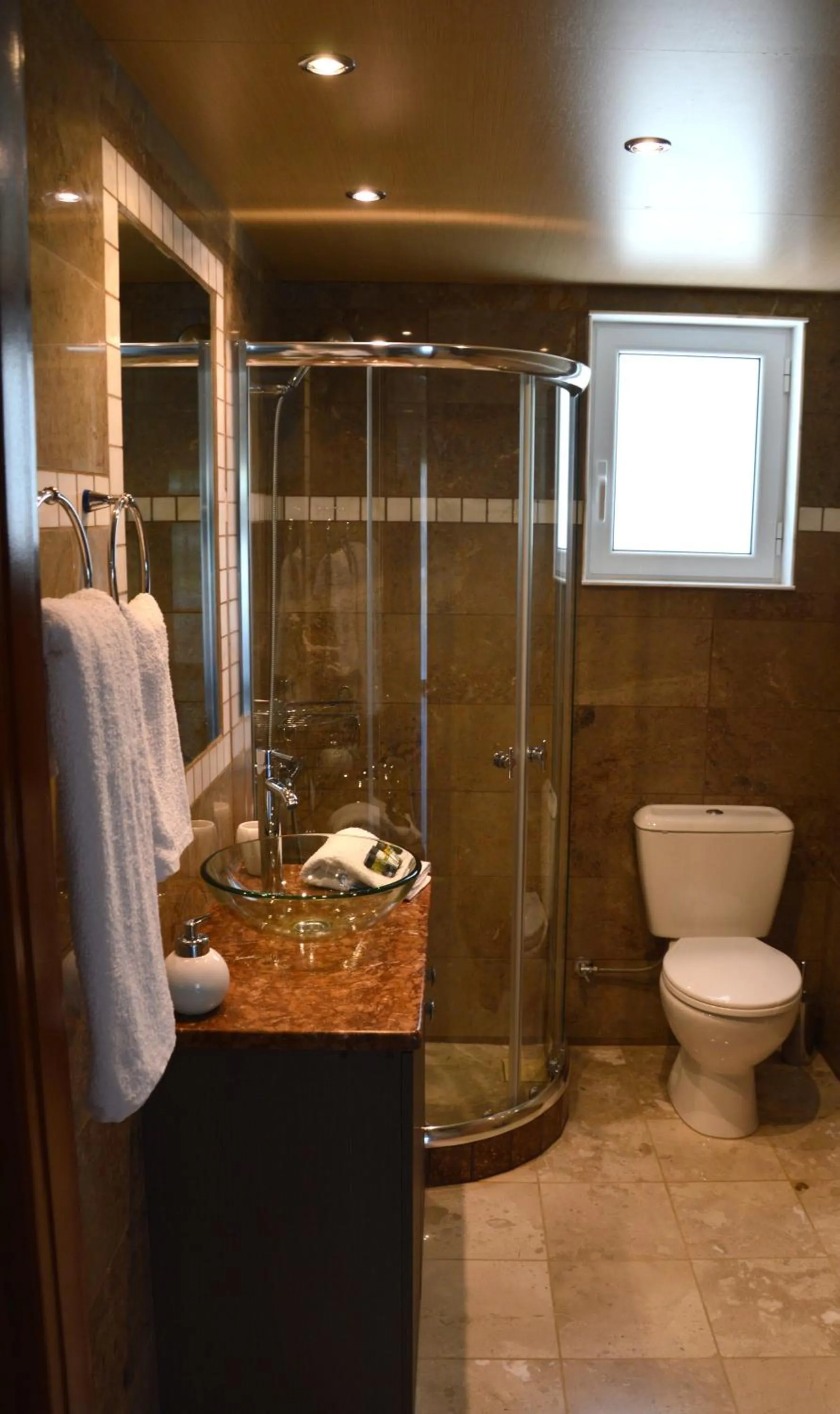 Superior Apartment in Marathon Eco Stay