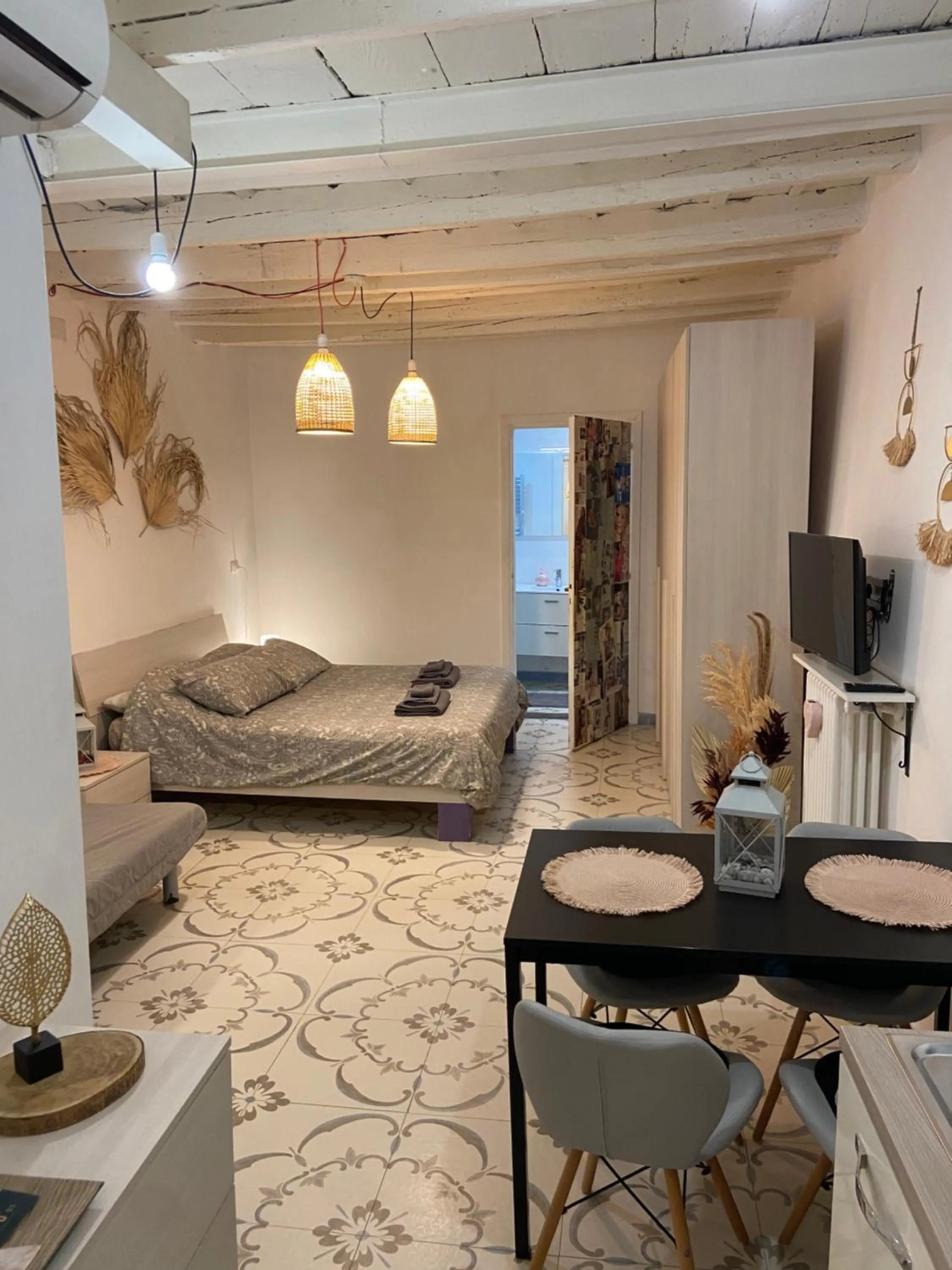 Photo of the whole room, Bed in Le Statuine Dimore Diffuse