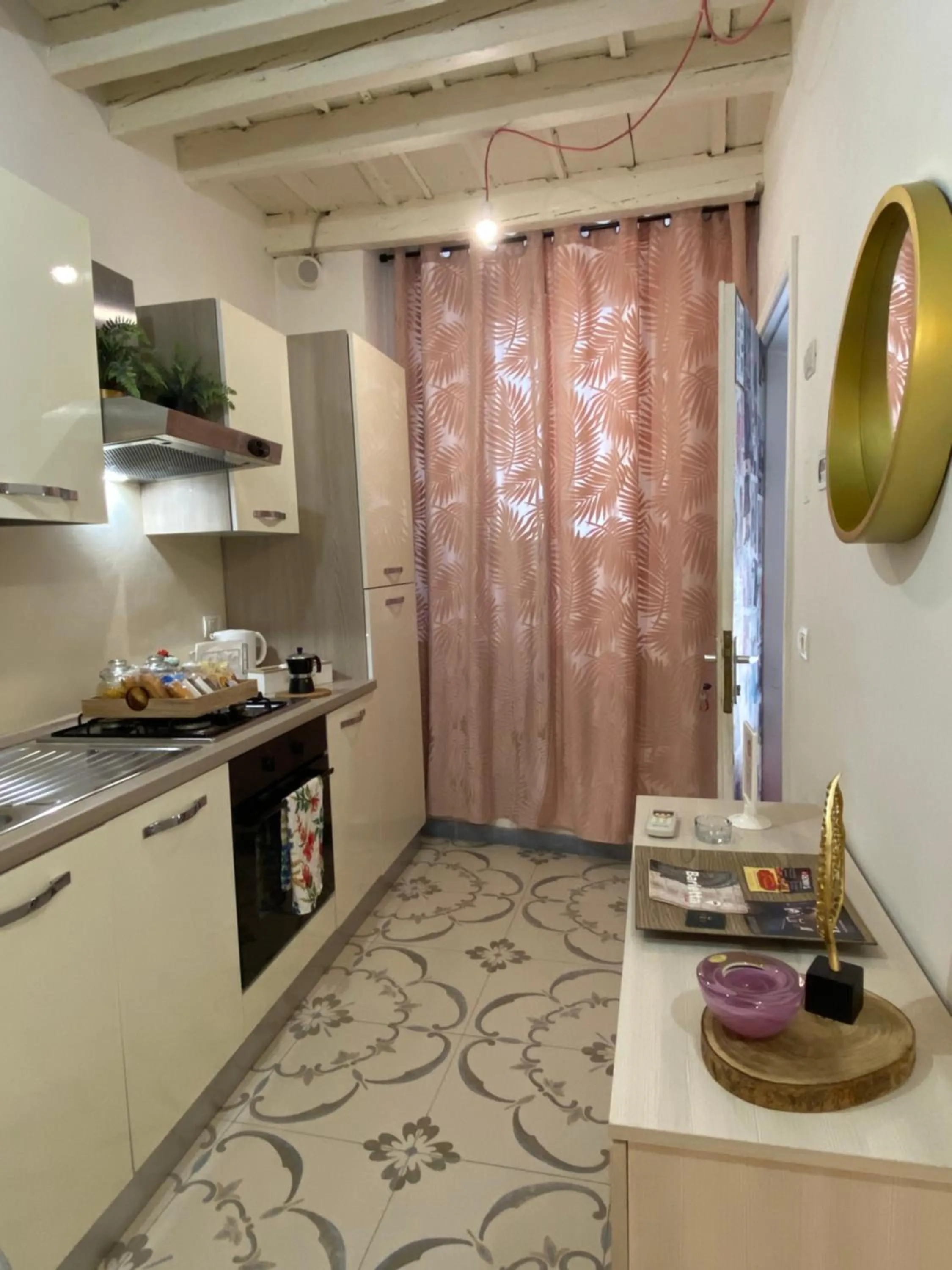 Kitchen or kitchenette in Le Statuine Dimore Diffuse