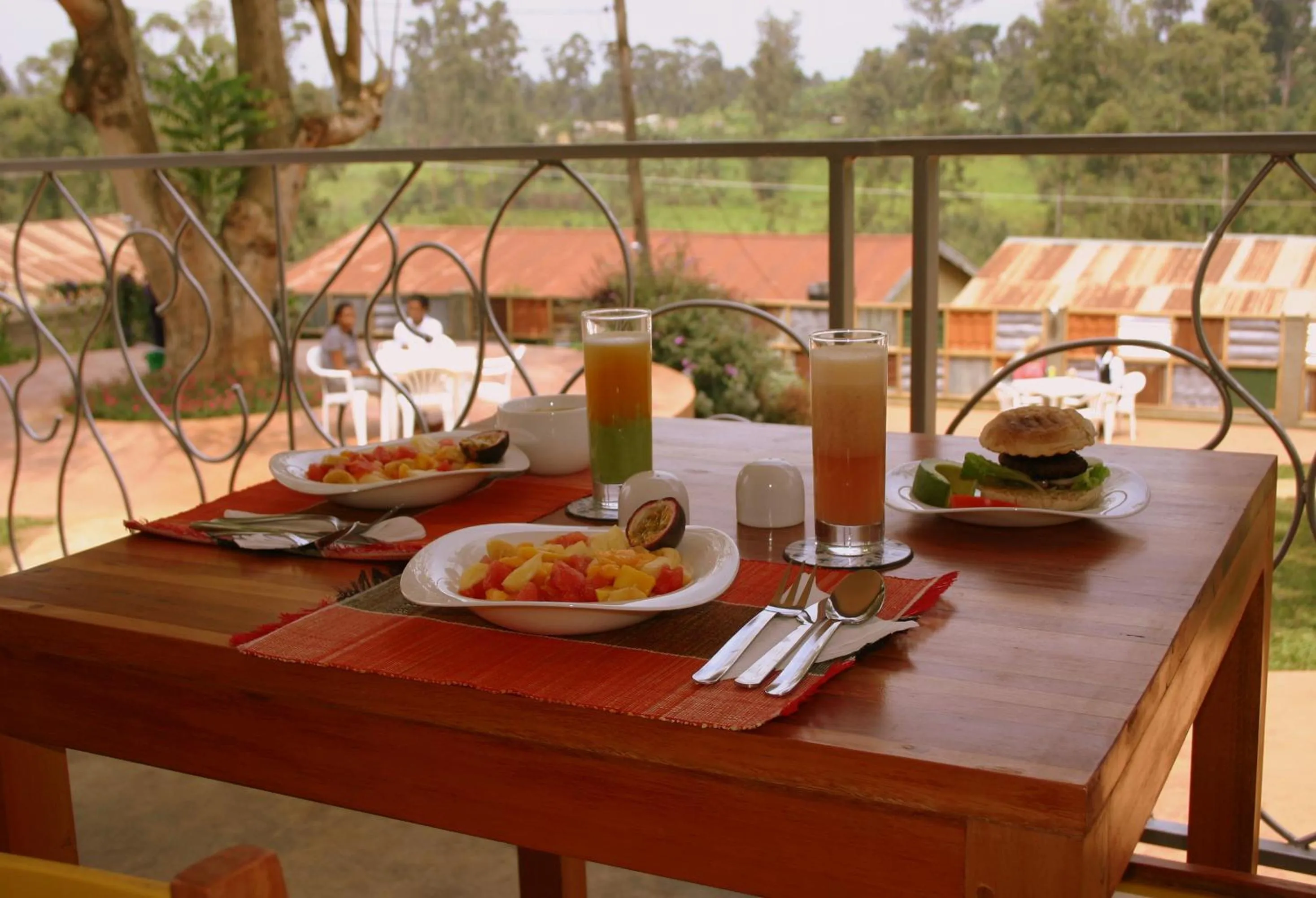 Food and drinks in Dutchess Hotel and Restaurant