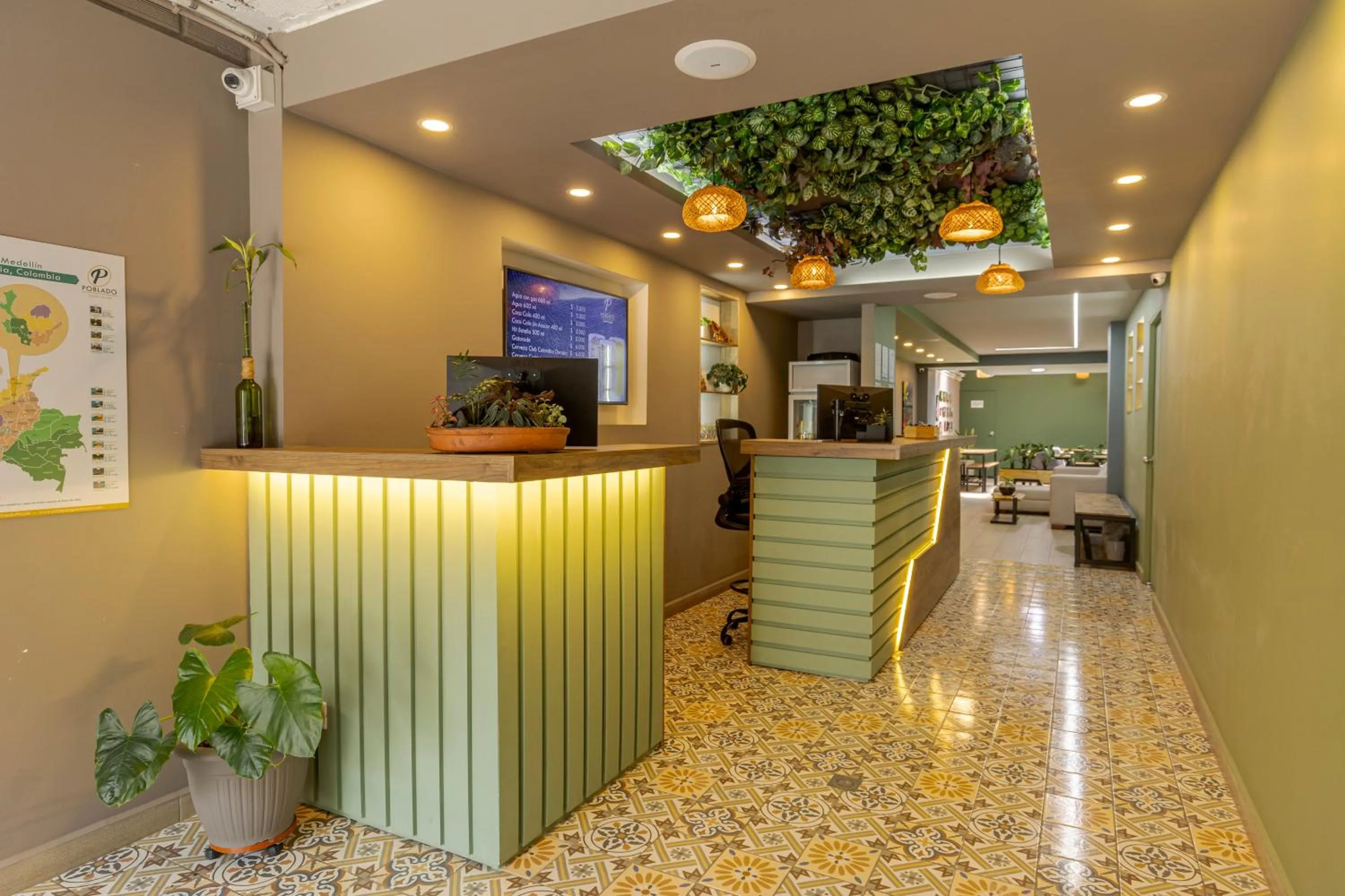 Facade/entrance in Poblado Guest House