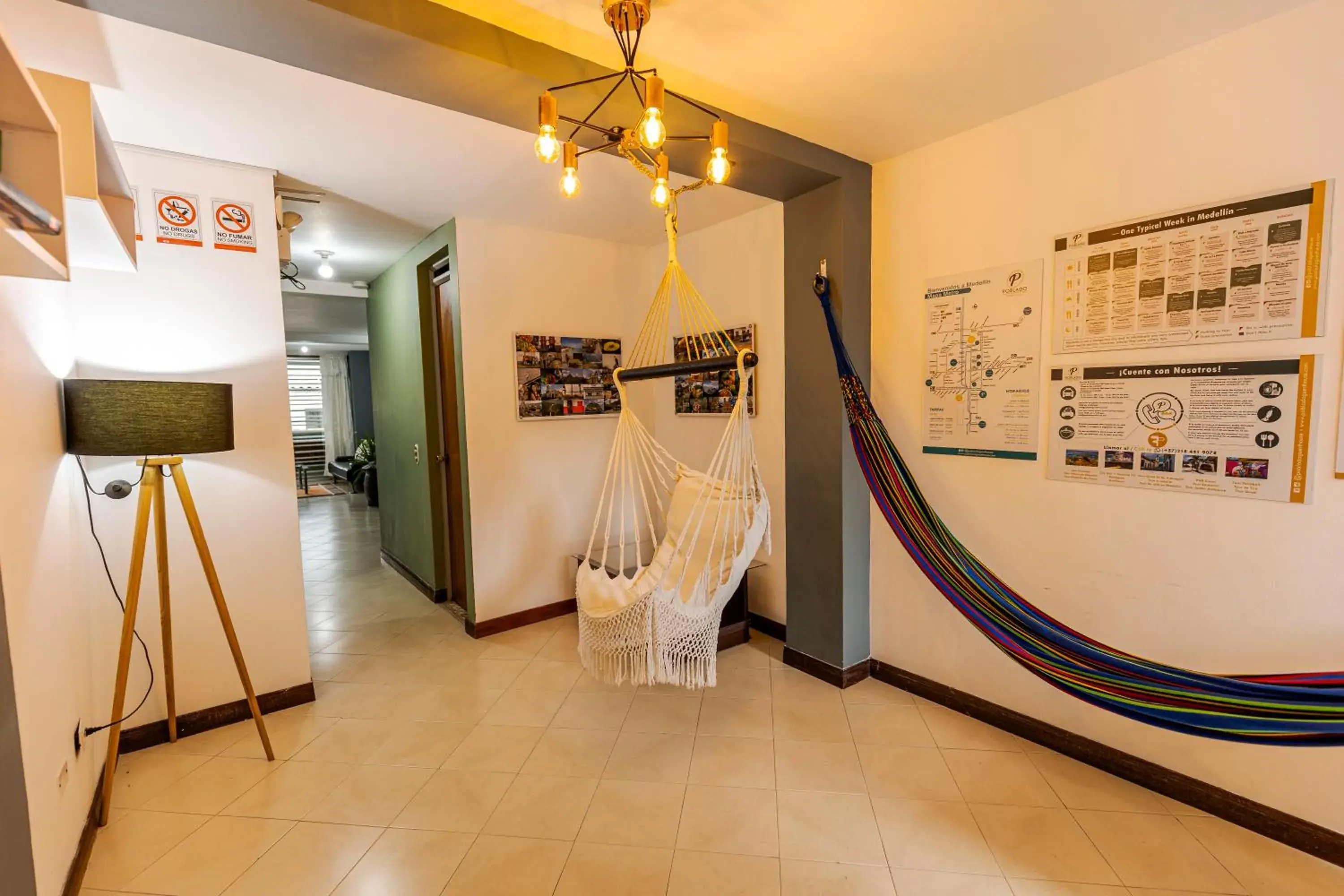 Deluxe Double Room with Balcony in Poblado Guest House Deluxe Double Room with Balcony in Poblado Guest House