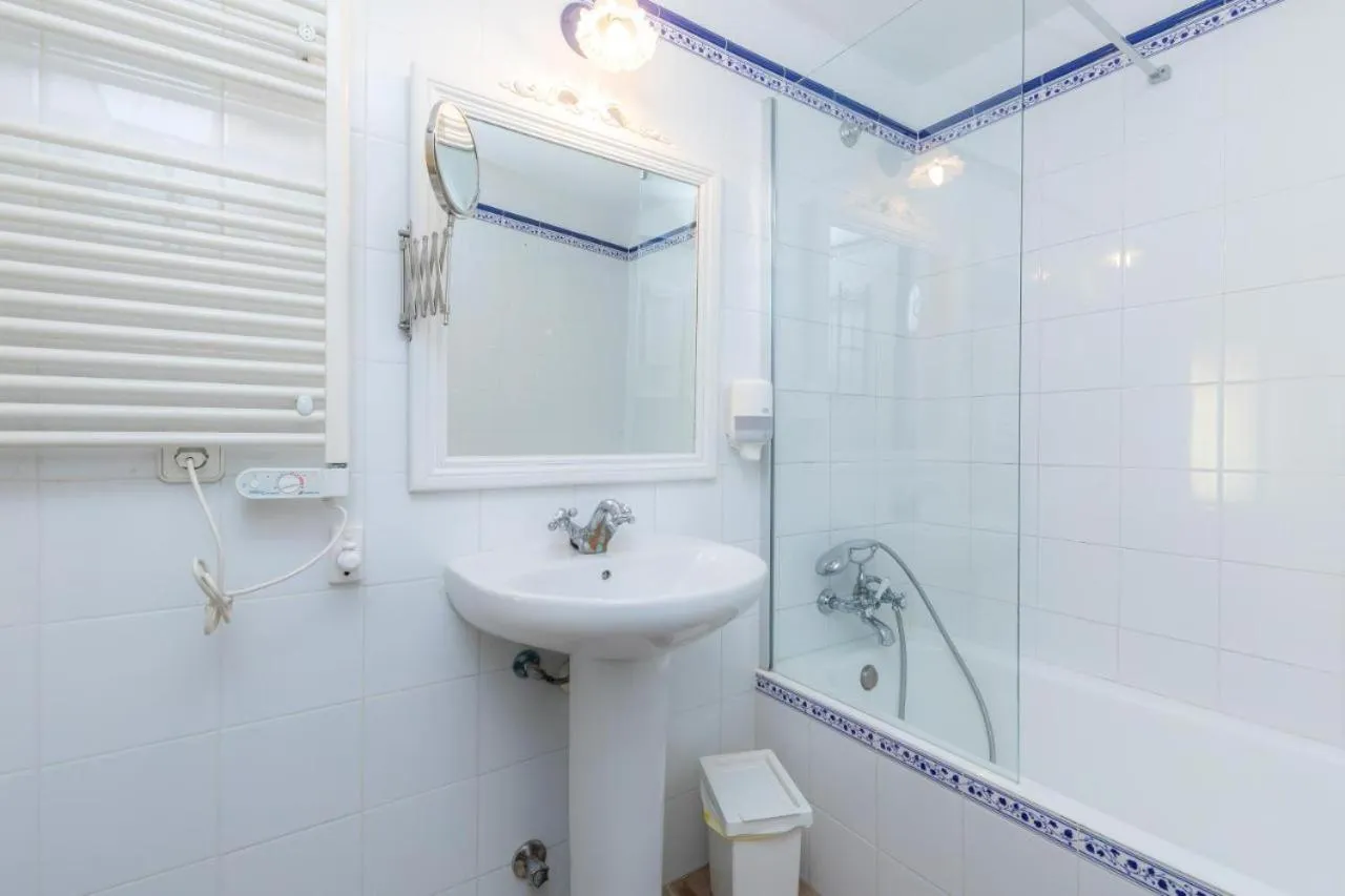 Bathroom in Casal d'Artà by Baudot 1926 - Adults Only