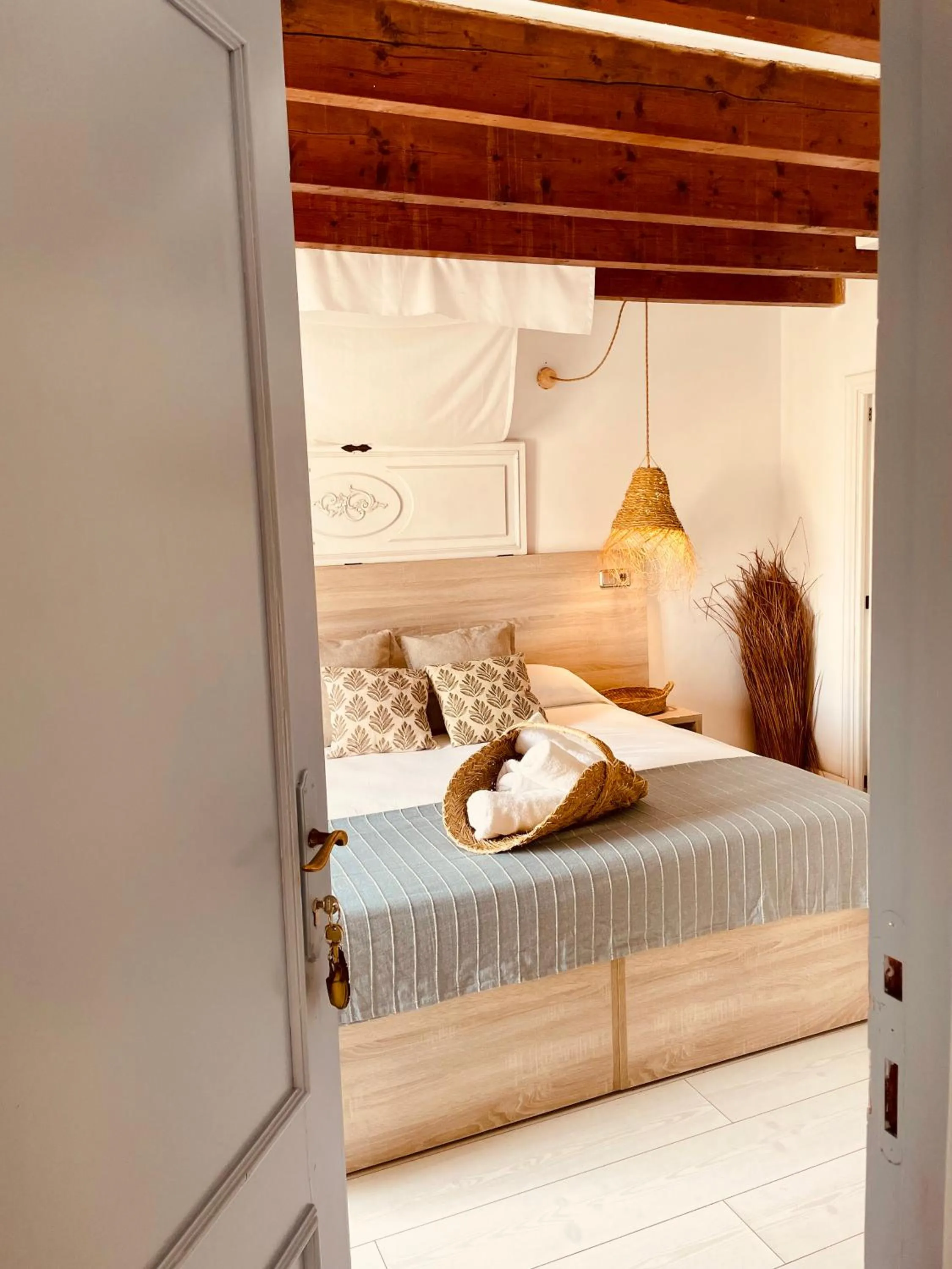 Photo of the whole room, Bed in Casal d'Artà by Baudot 1926 - Adults Only