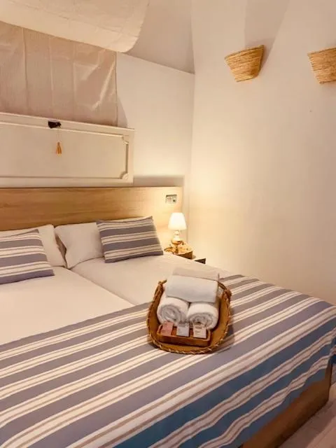 Bed in Casal d'Artà by Baudot 1926 - Adults Only