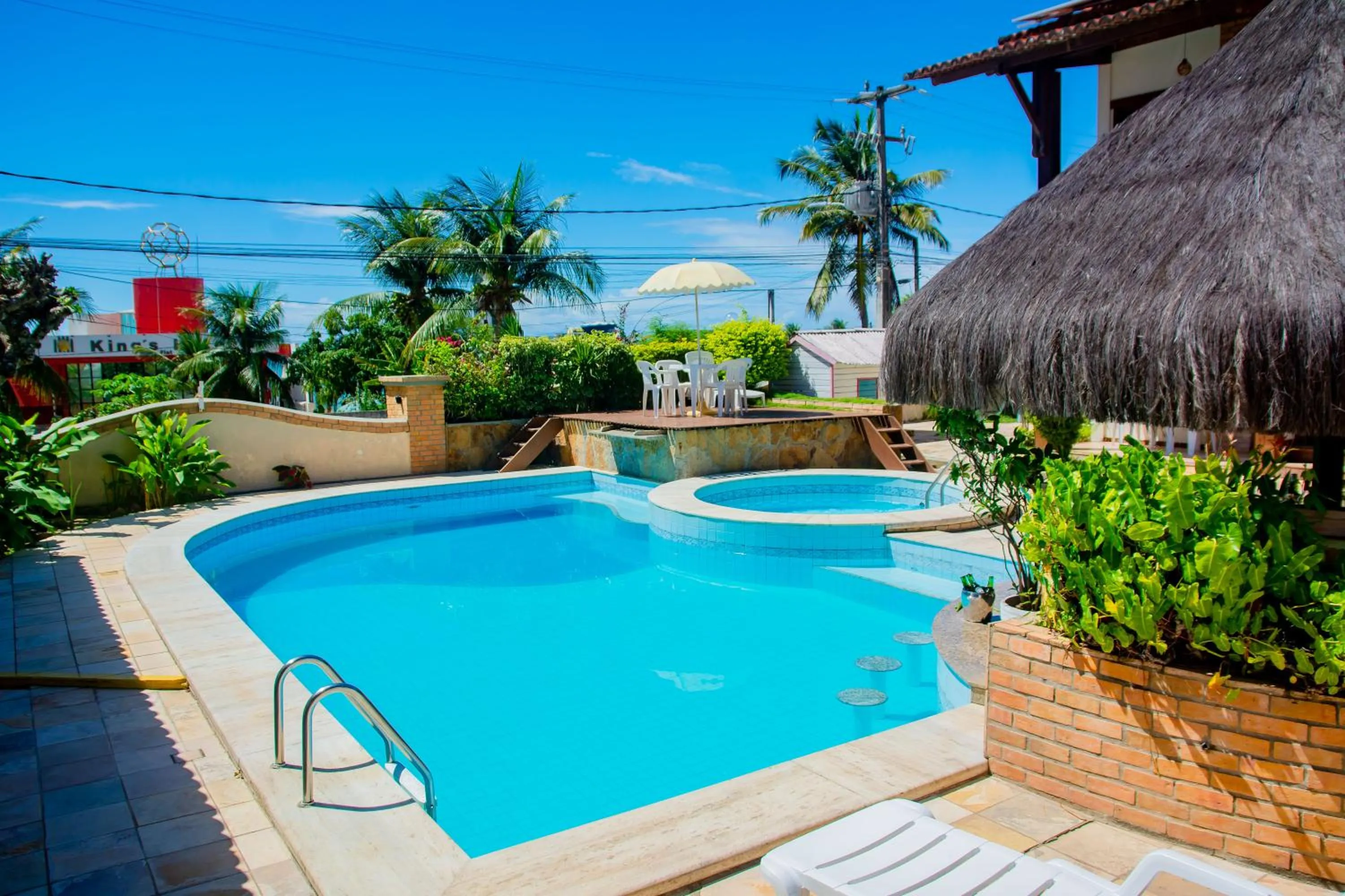 Swimming pool in O Tempo e o Vento