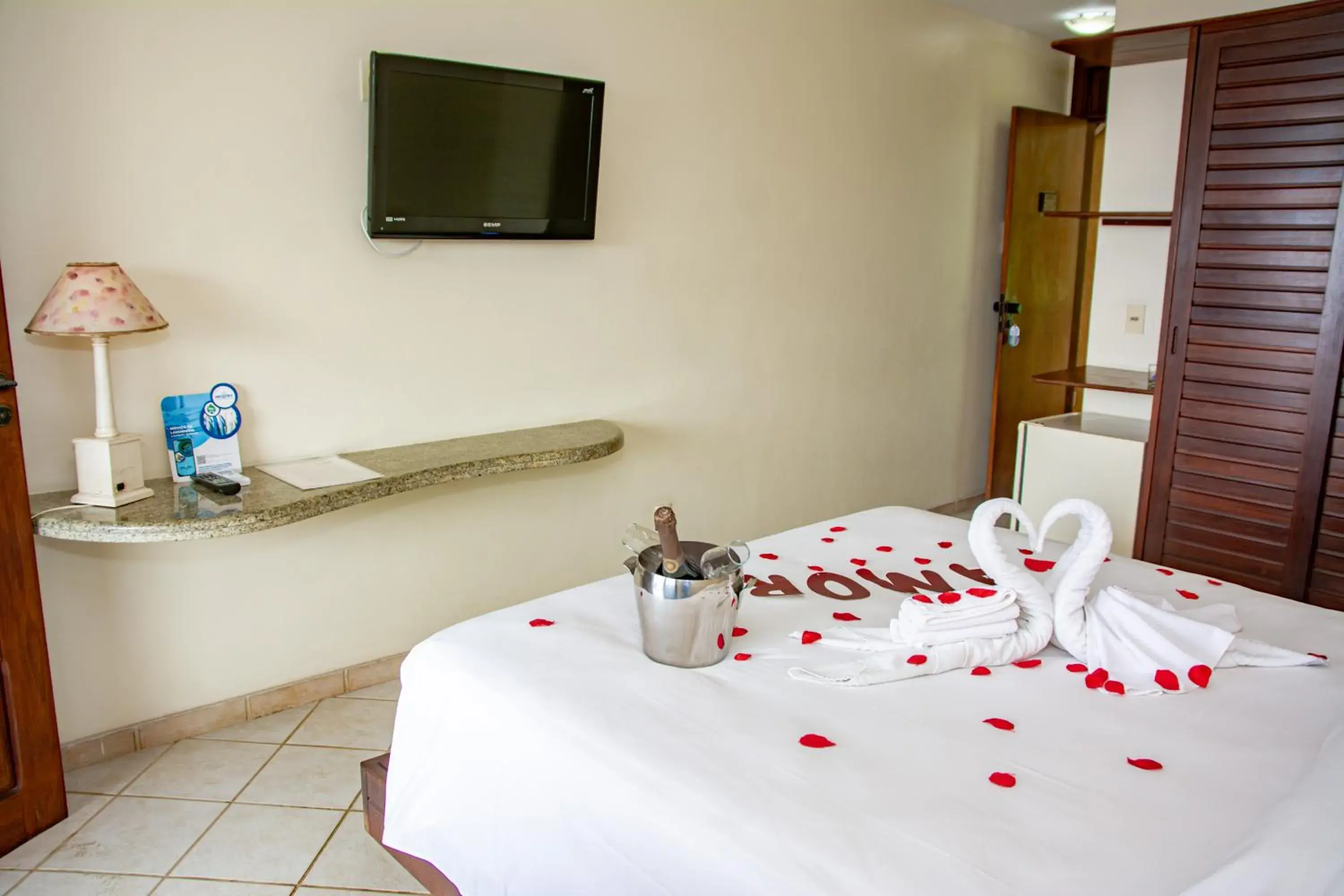 Bedroom, Bed in O Tempo e o Vento Bedroom, Bed in O Tempo e o Vento