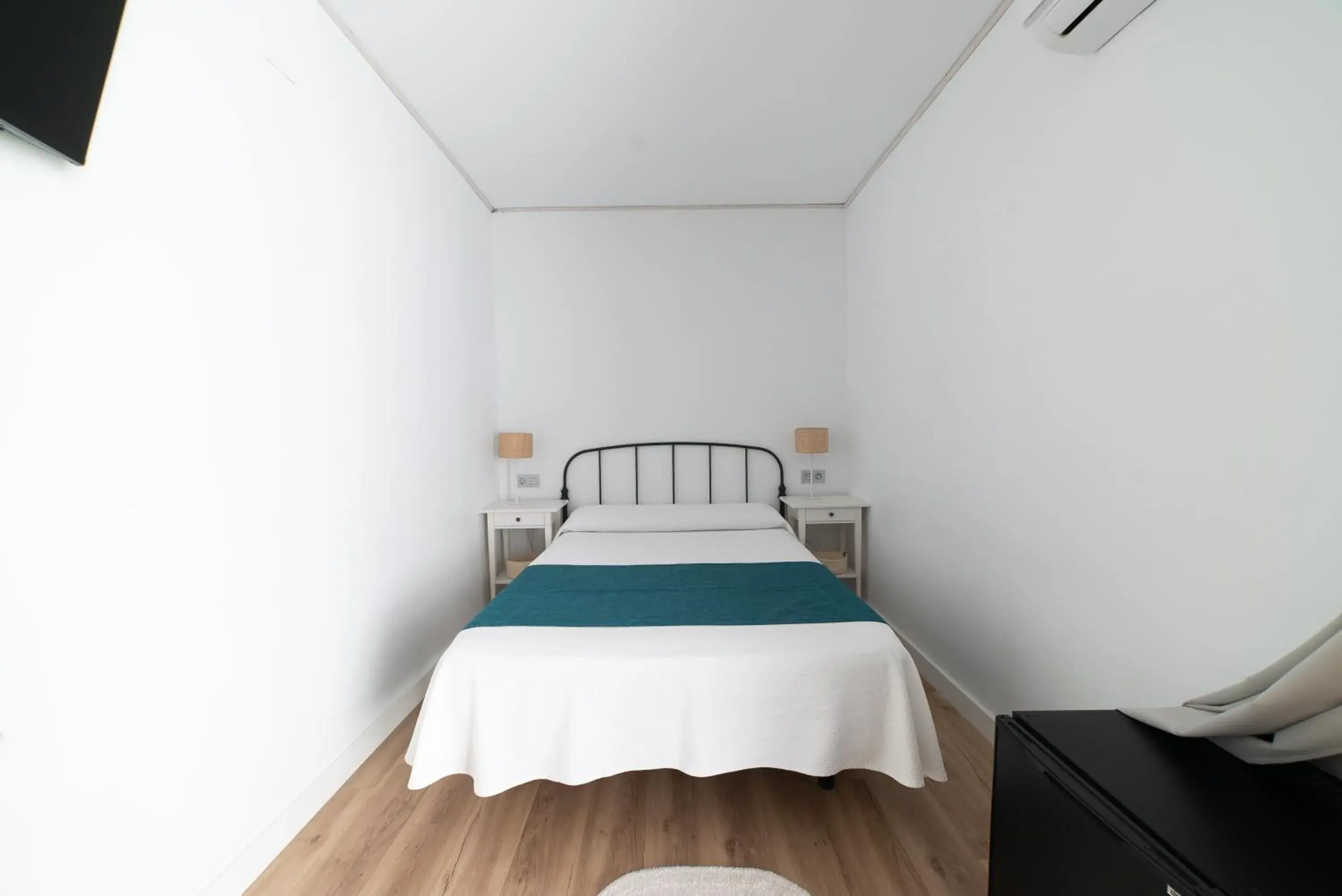 Double Room in Las Palmeras Double Room in Las Palmeras