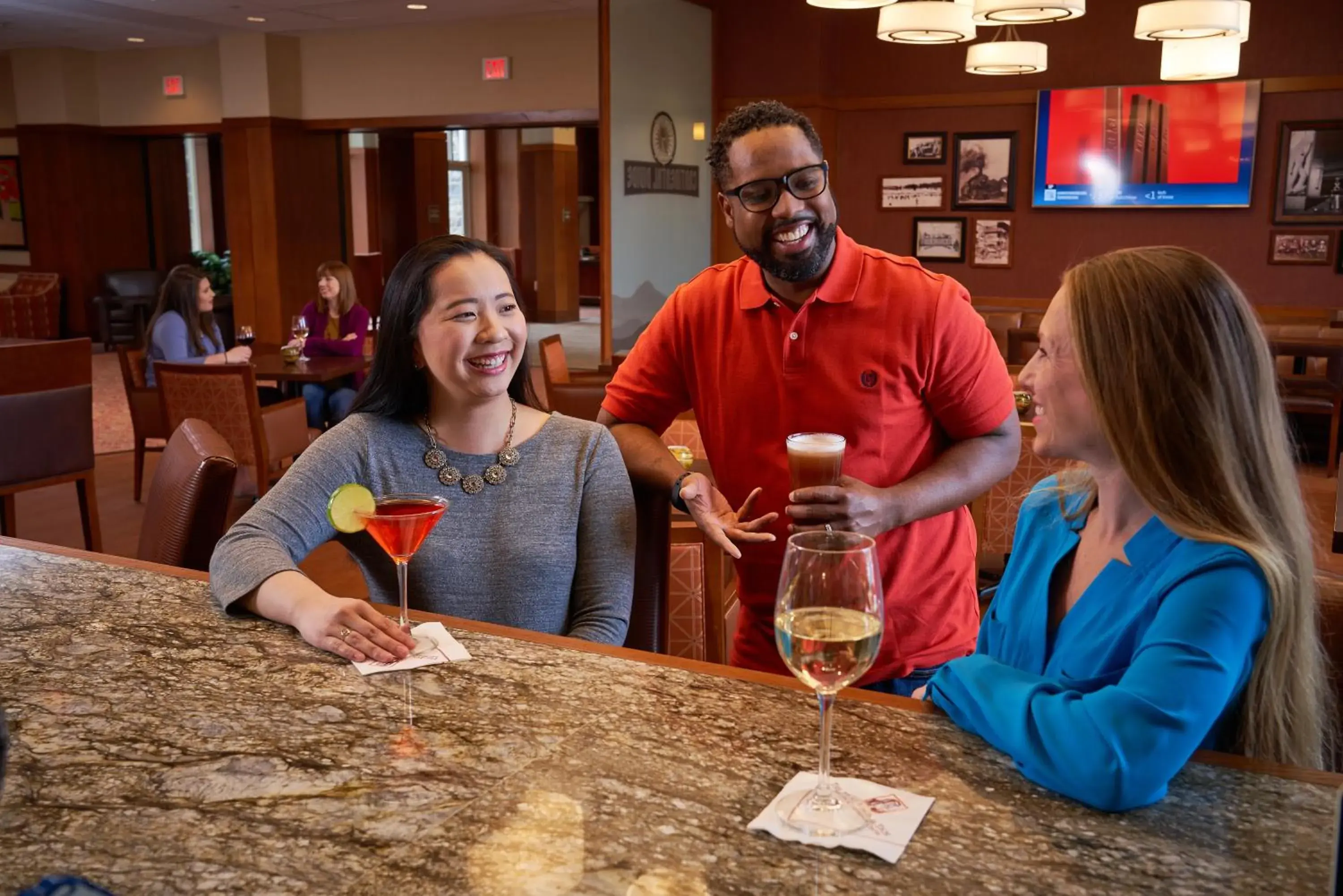 Lounge or bar in The Inn at Virginia Tech - On Campus Lounge or bar in The Inn at Virginia Tech - On Campus