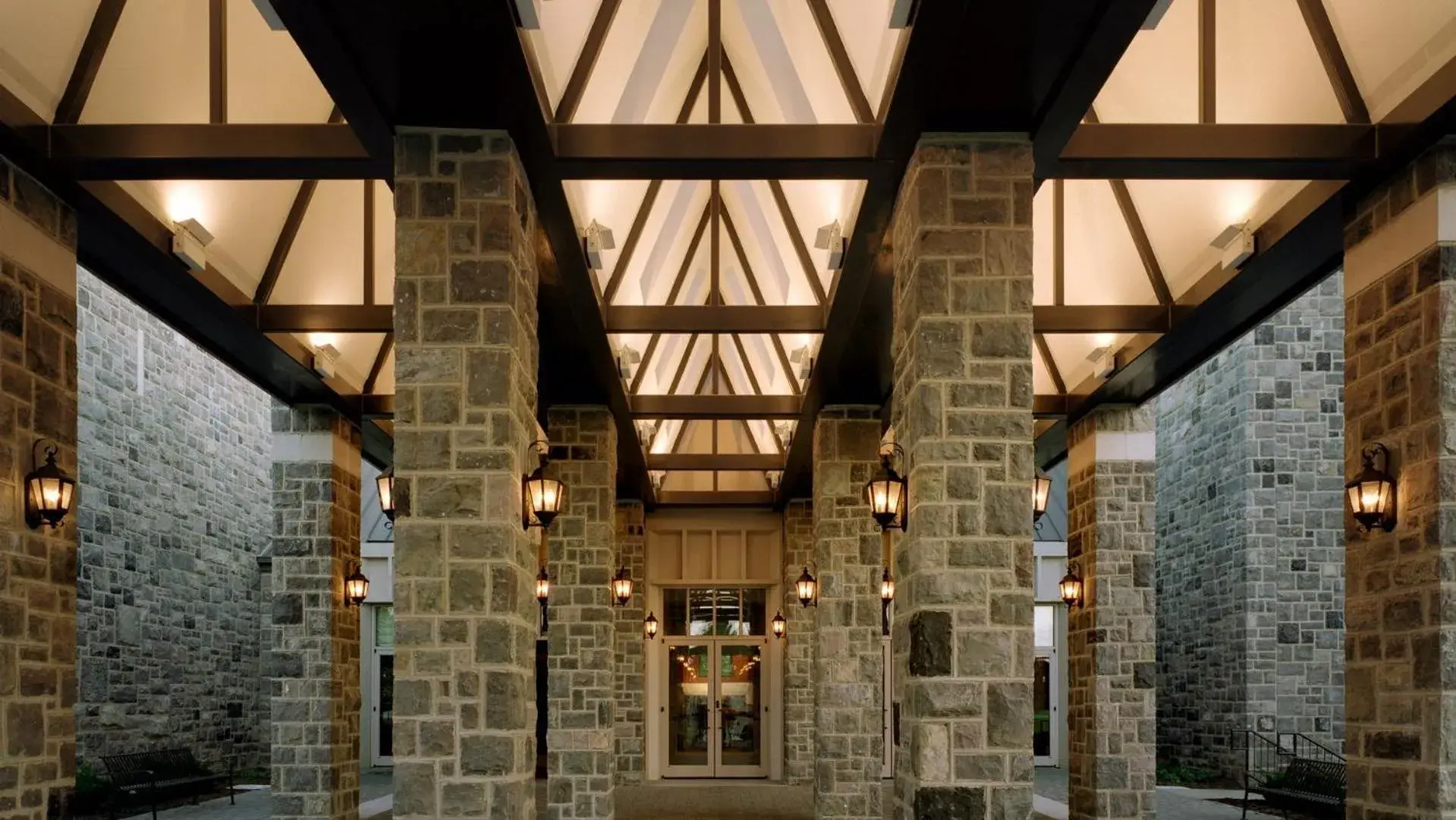 Facade/entrance in The Inn at Virginia Tech - On Campus Facade/entrance in The Inn at Virginia Tech - On Campus