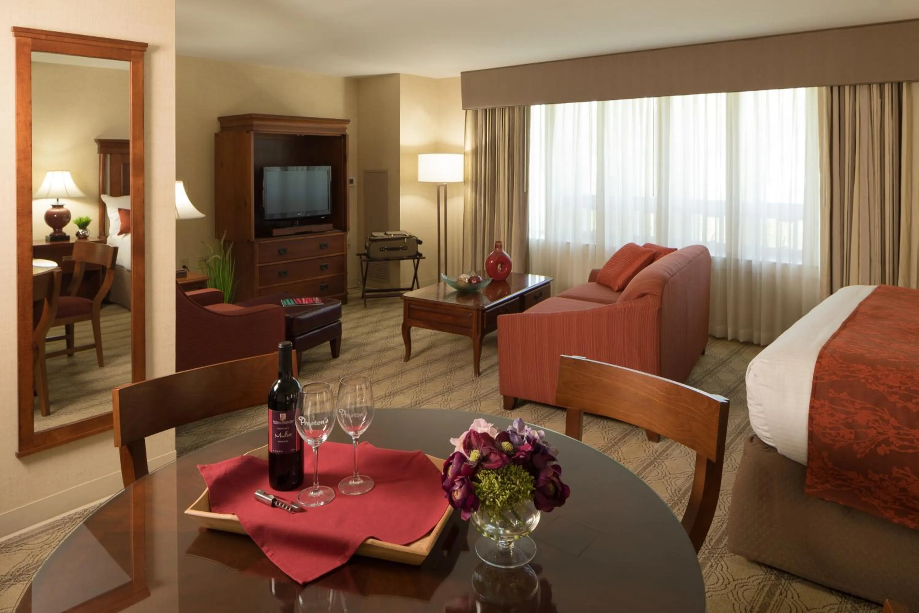 Living room in The Inn at Virginia Tech - On Campus